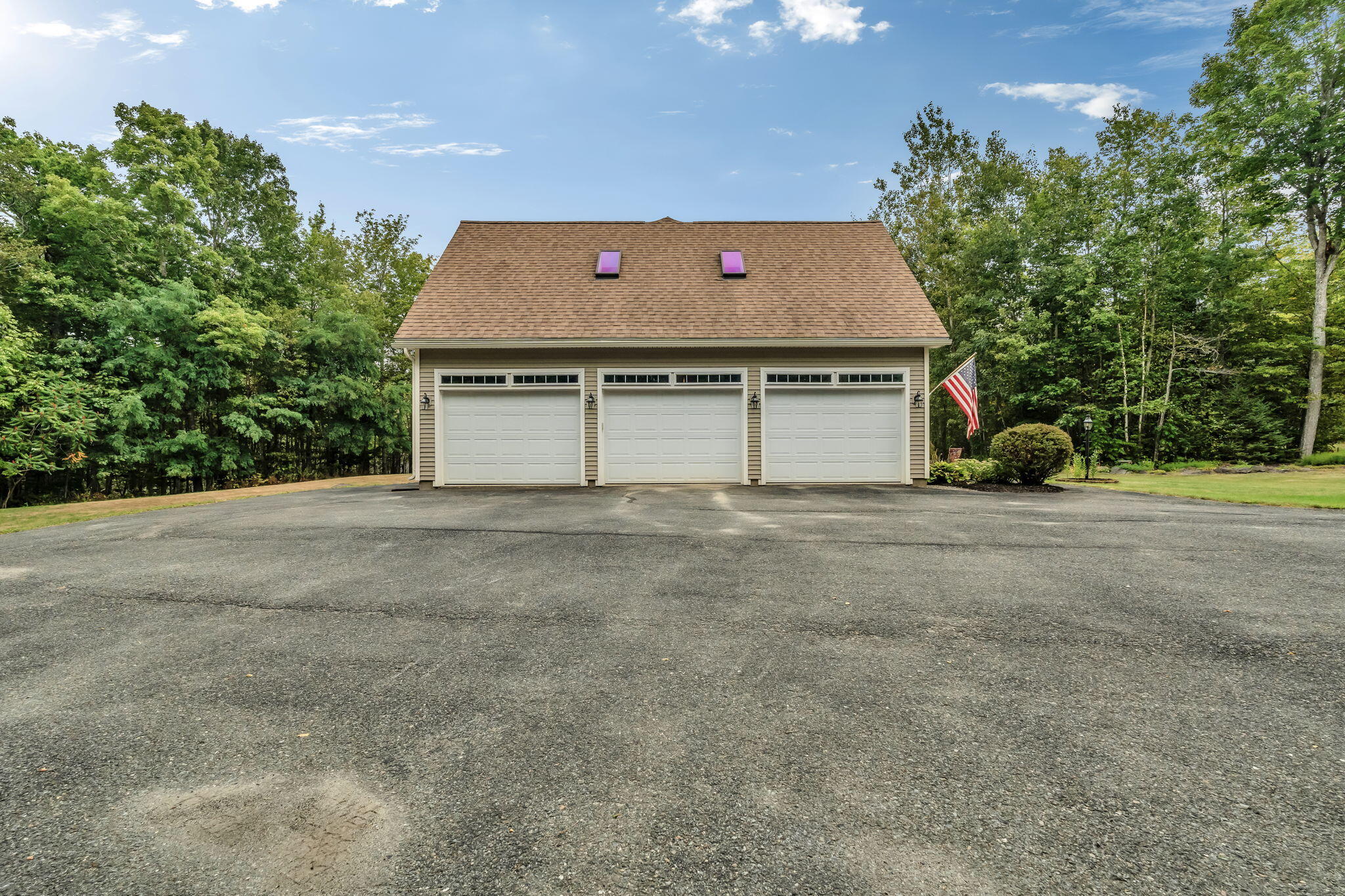 7 Beech Ridge Drive