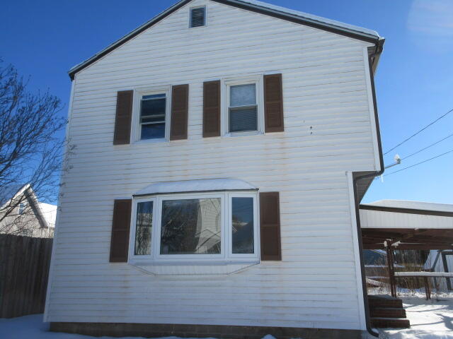8 Gibbons Court