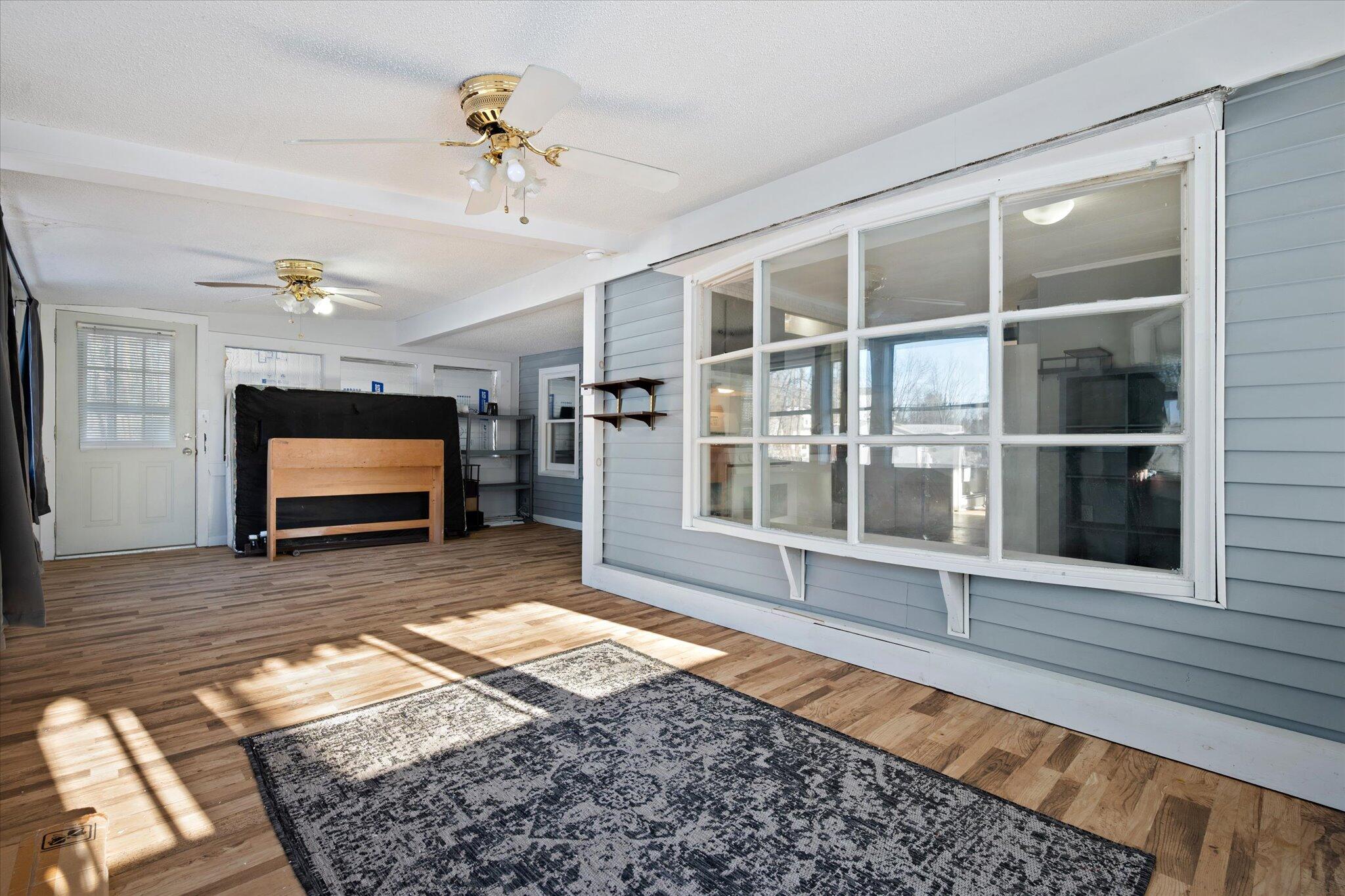 336 Lakeview Road