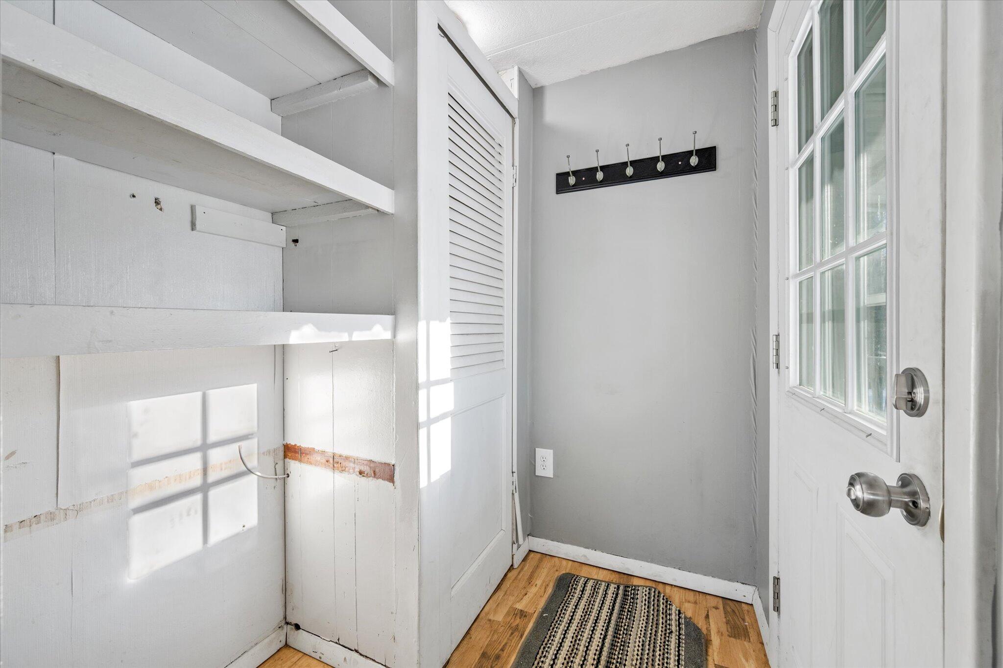 336 Lakeview Road
