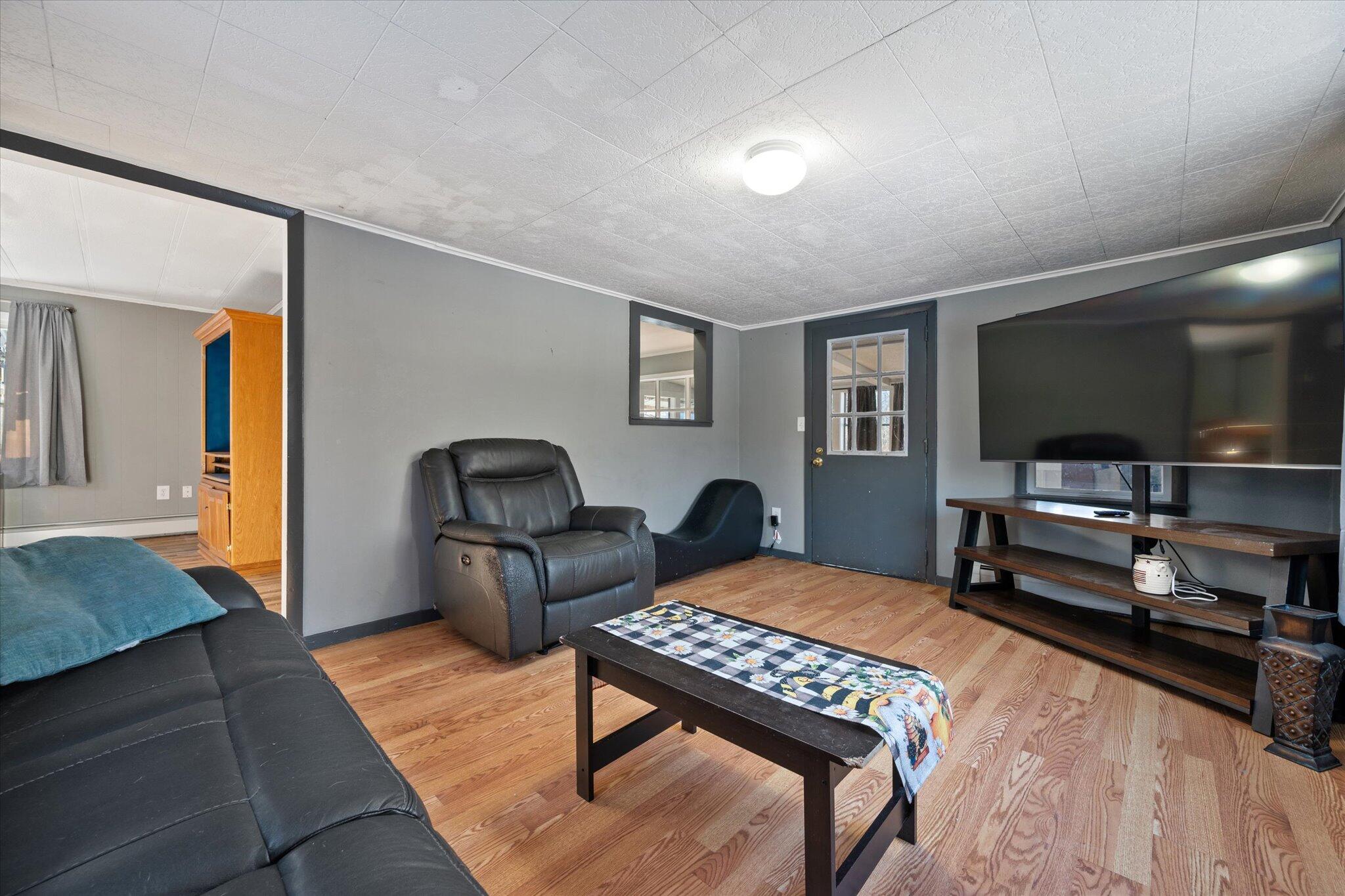 336 Lakeview Road