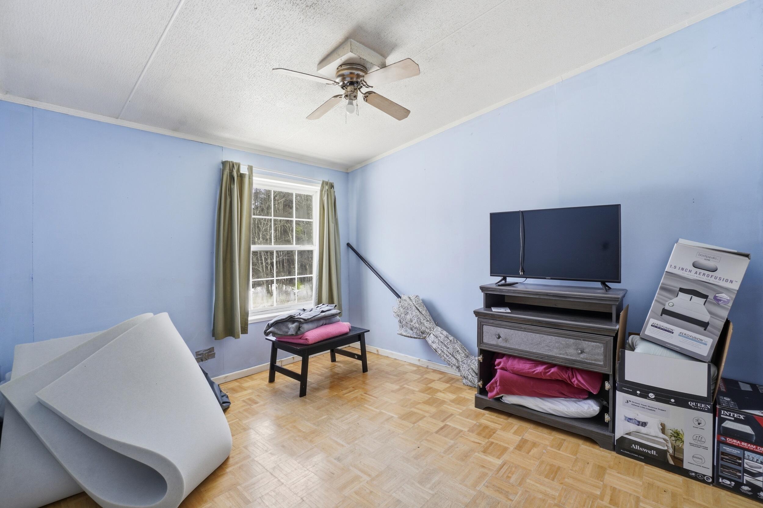 39 and 5 Chick Hill Road