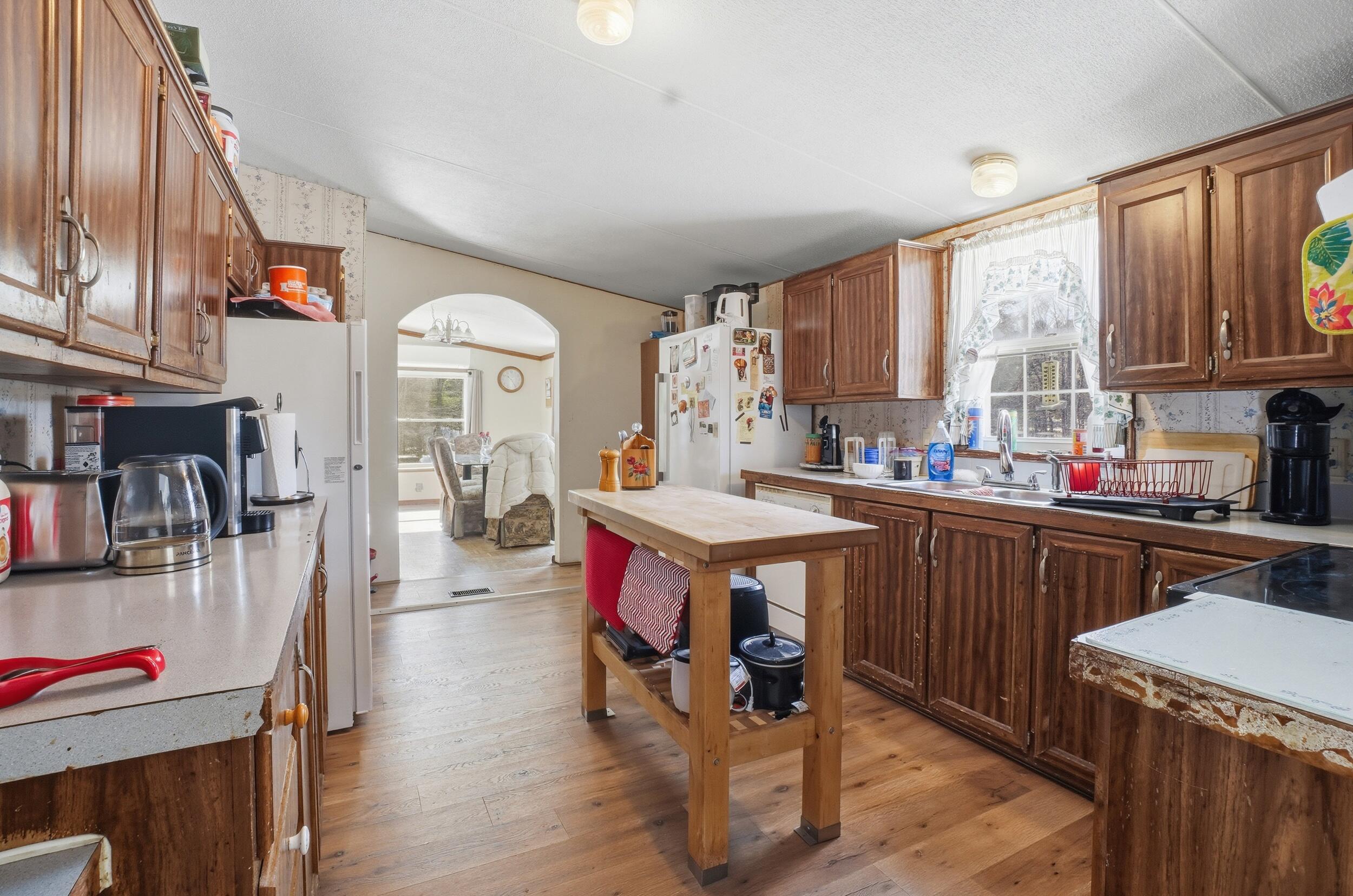 39 and 5 Chick Hill Road