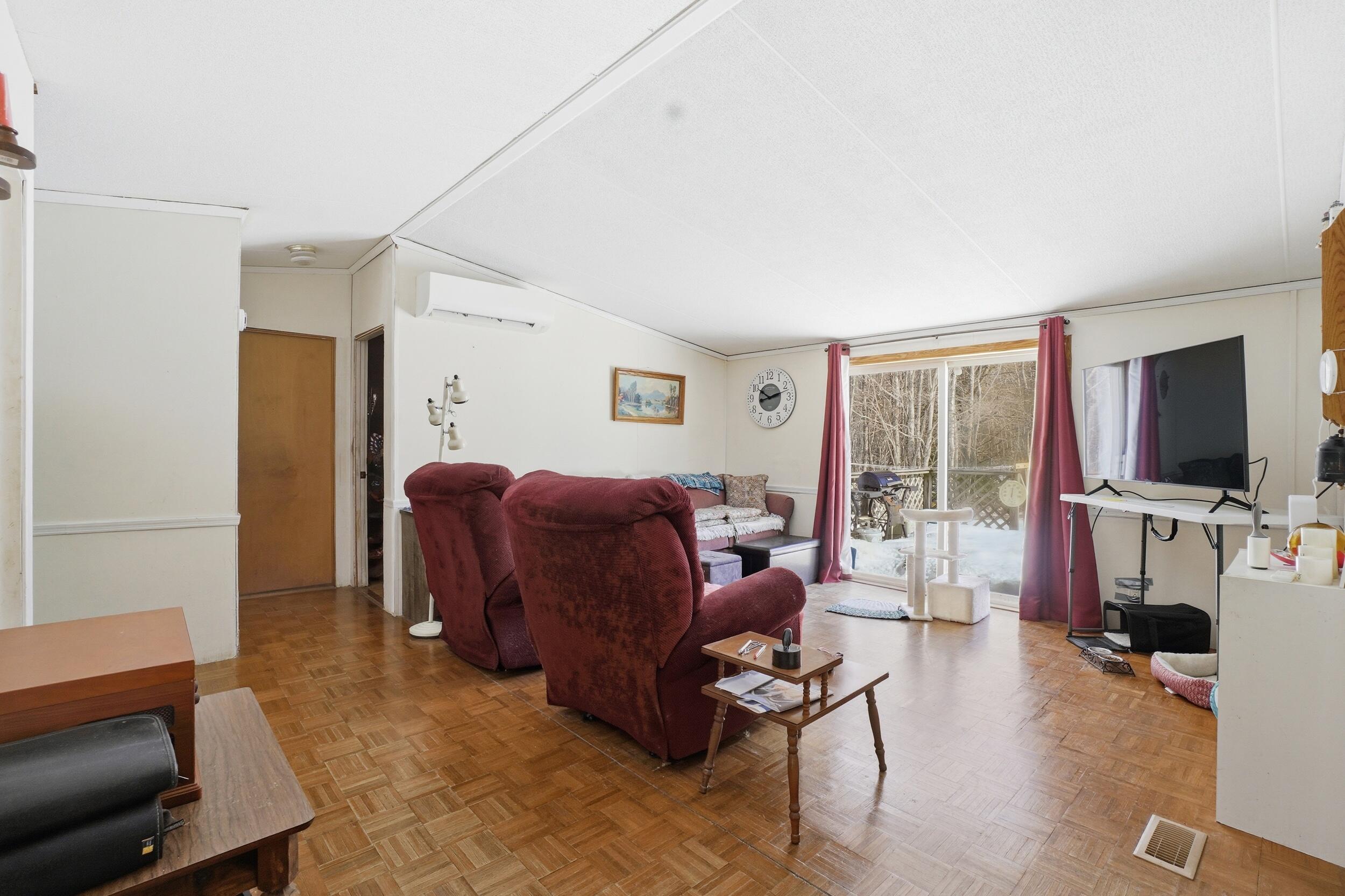 39 and 5 Chick Hill Road