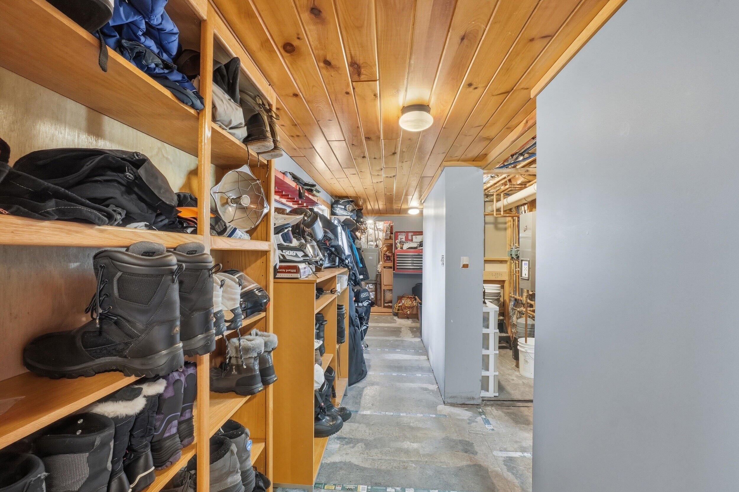 16 Middle Smith Pond Road, T3 Indian Purchase Twp