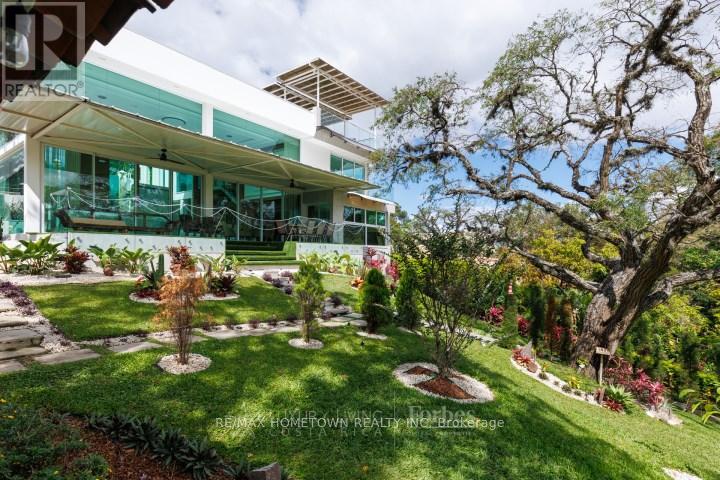 LOS LAURELES ESCAZU