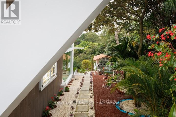 LOS LAURELES ESCAZU