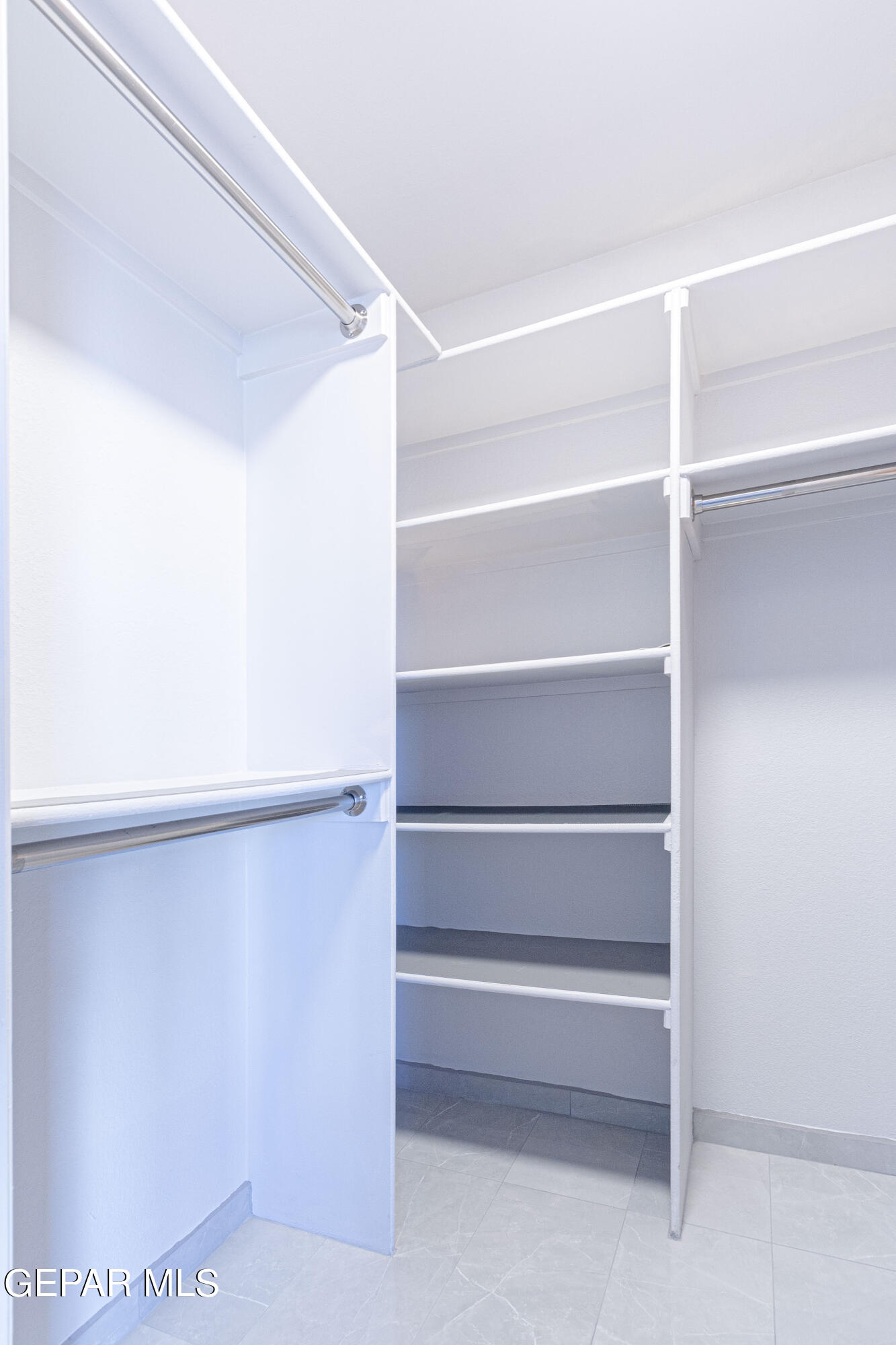 6921 PEARL RIDGE Drive