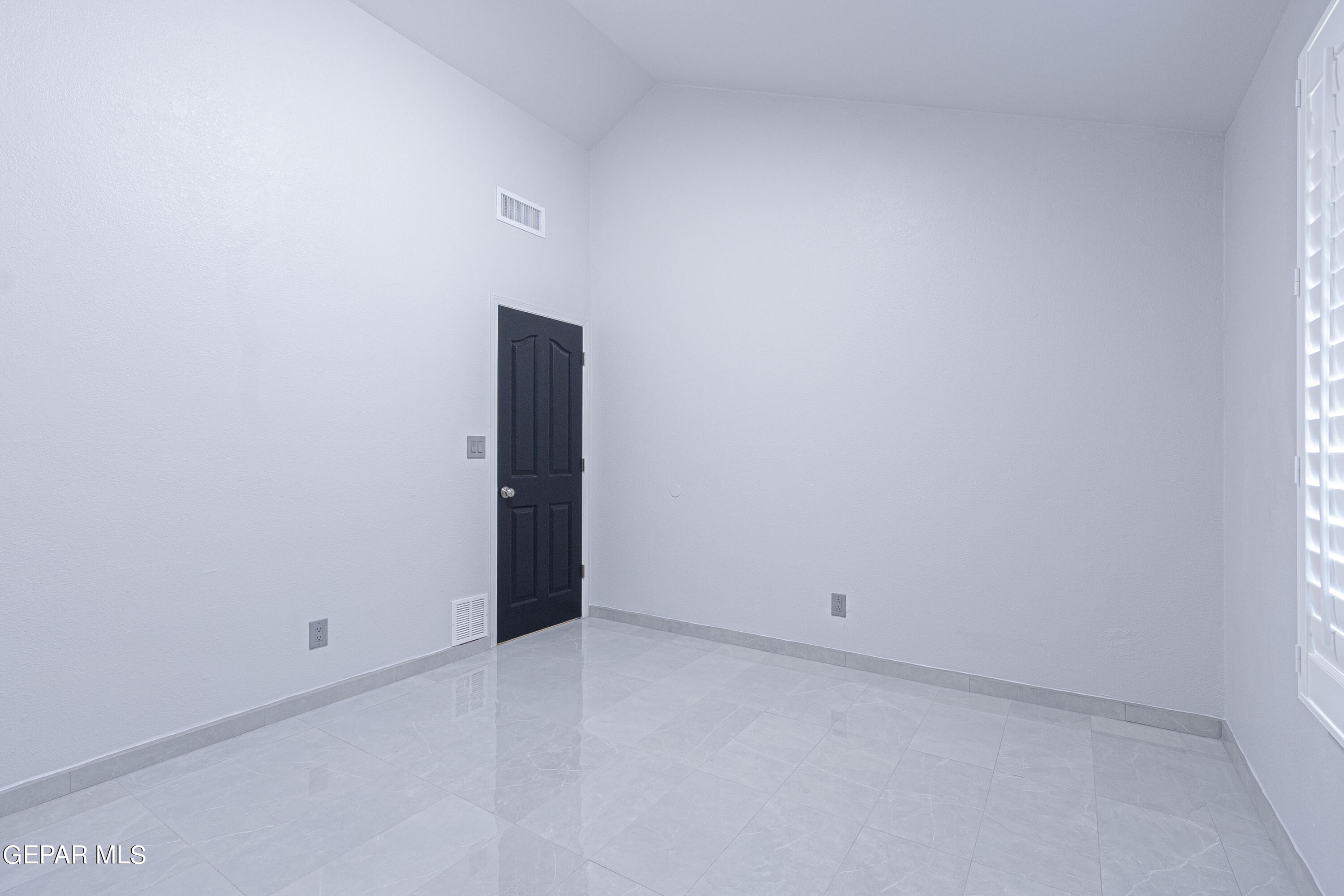 6921 PEARL RIDGE Drive