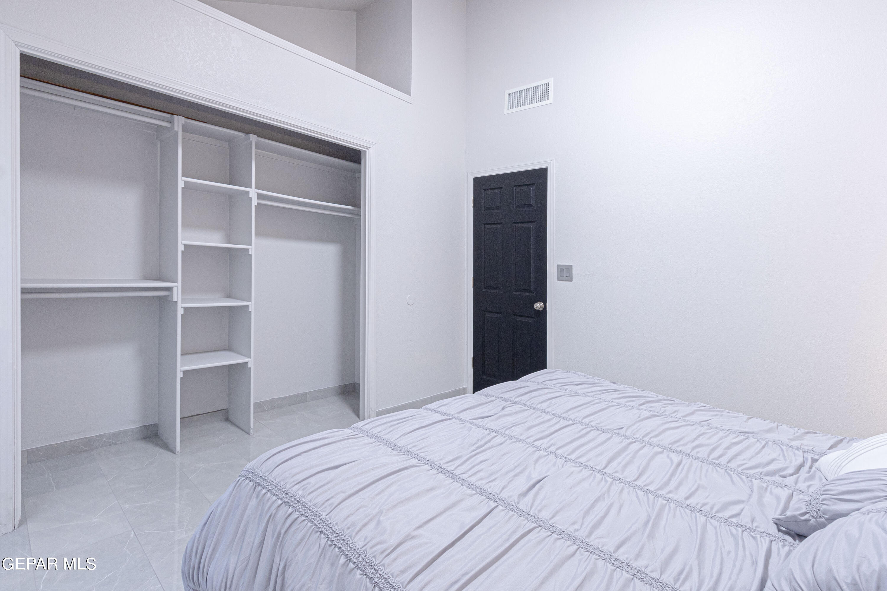 6921 PEARL RIDGE Drive