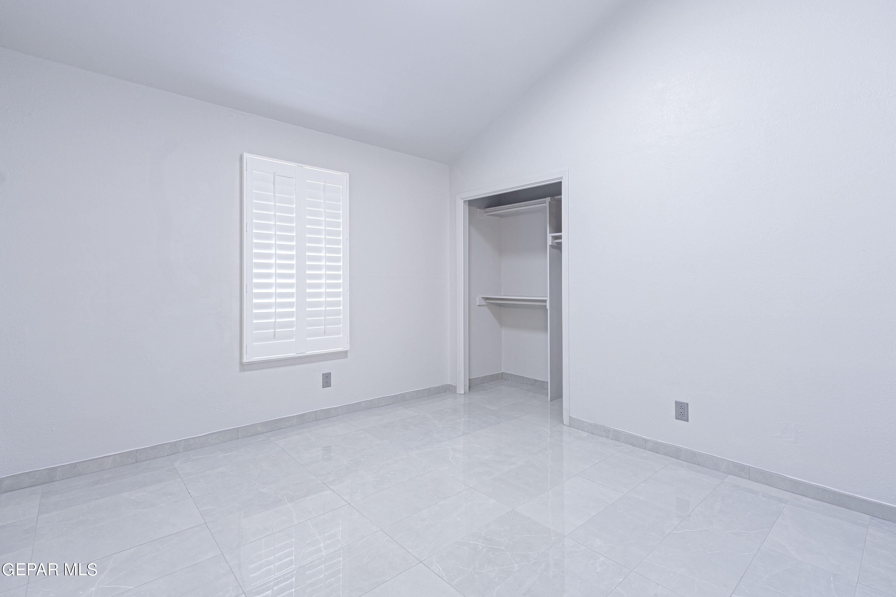 6921 PEARL RIDGE Drive