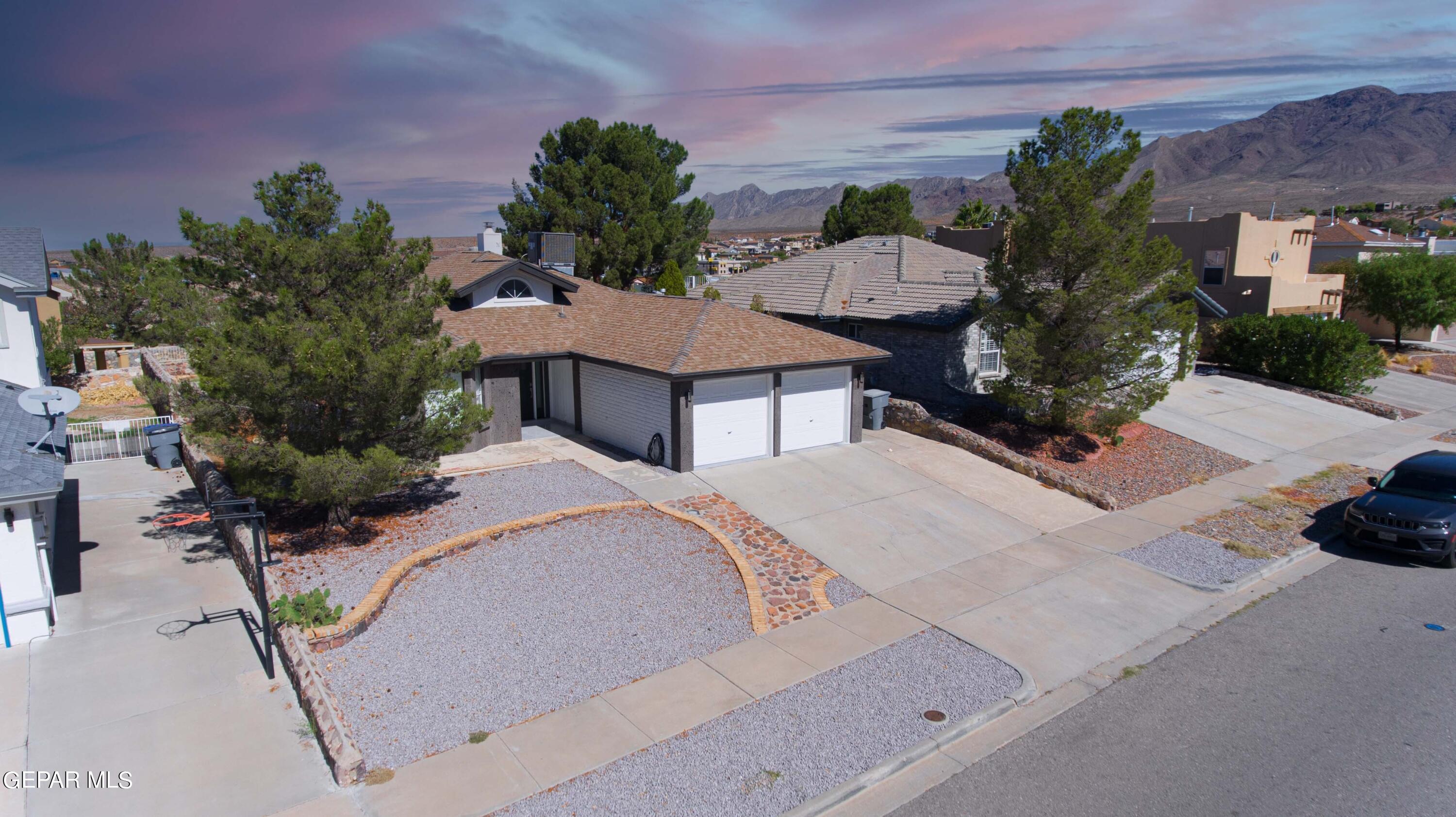 6921 PEARL RIDGE Drive