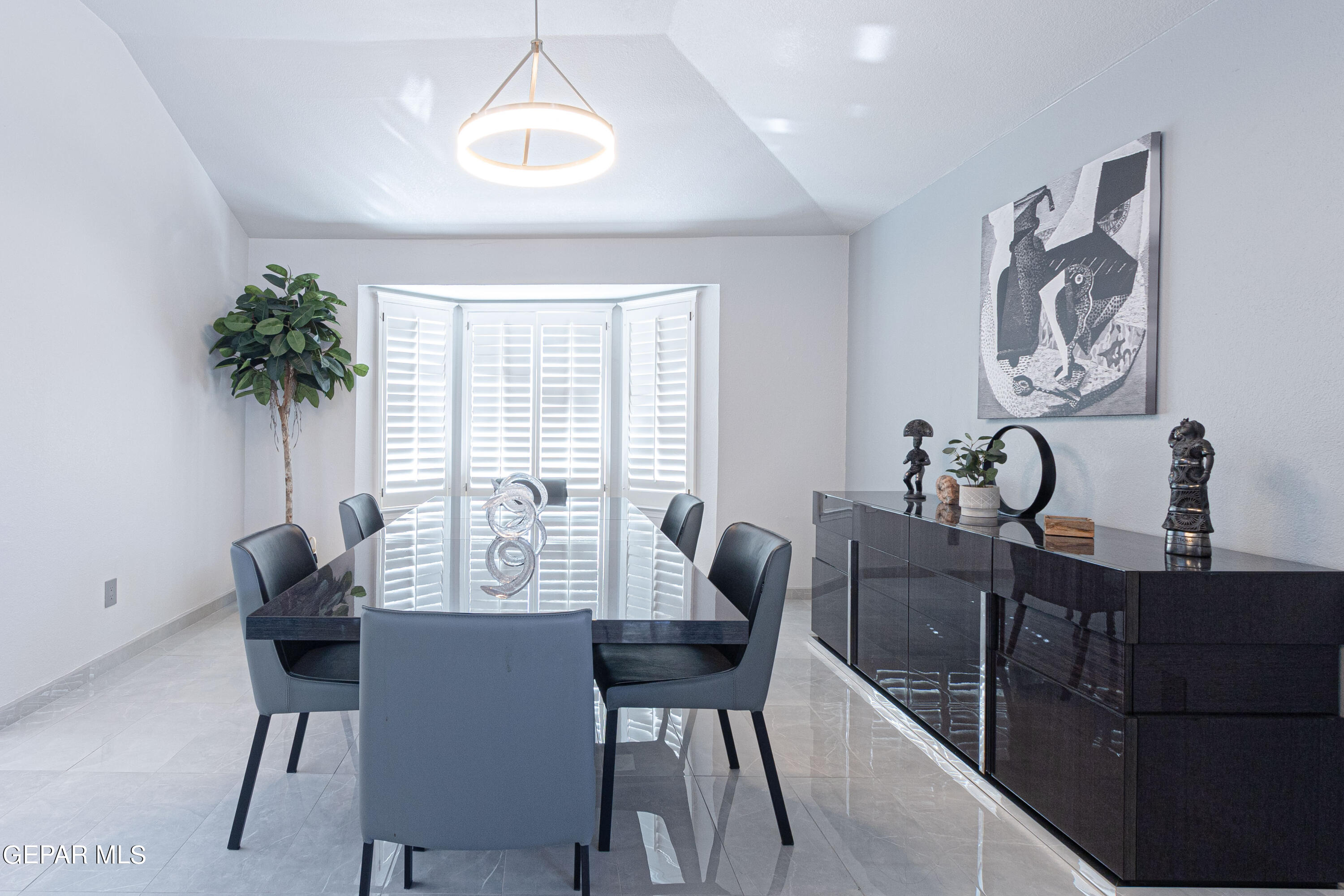 6921 PEARL RIDGE Drive