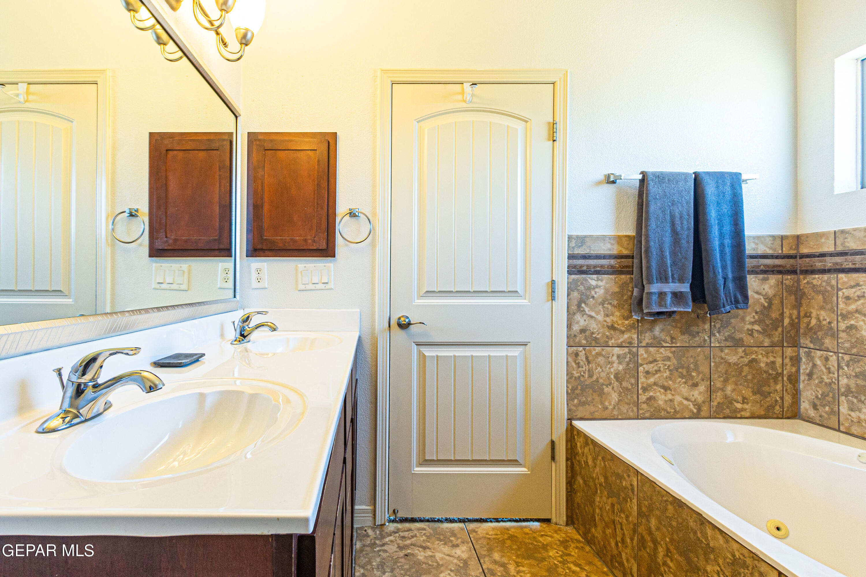 13900 VAQUERO ROCK Drive