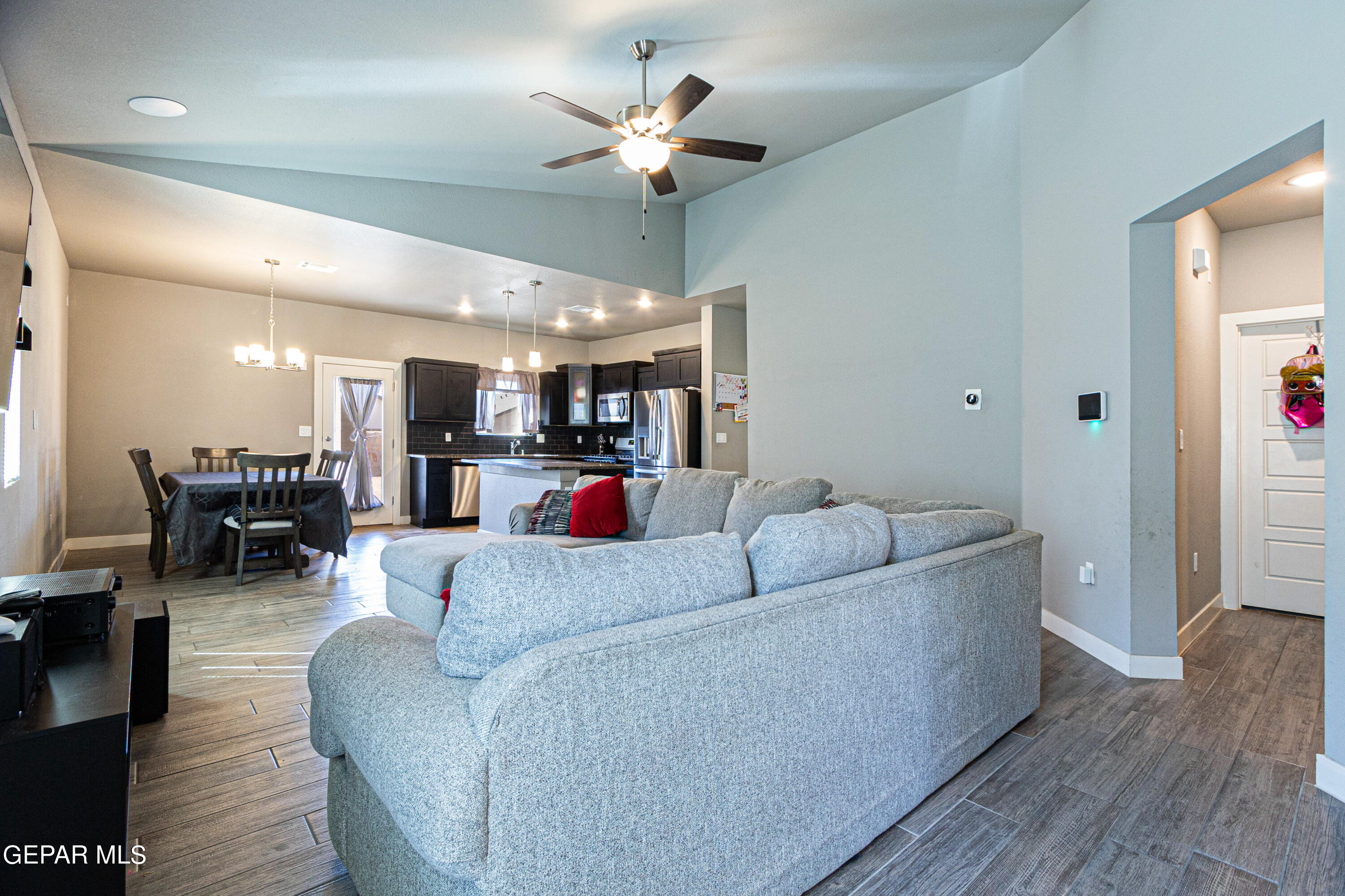 610 Charles Heinrich St