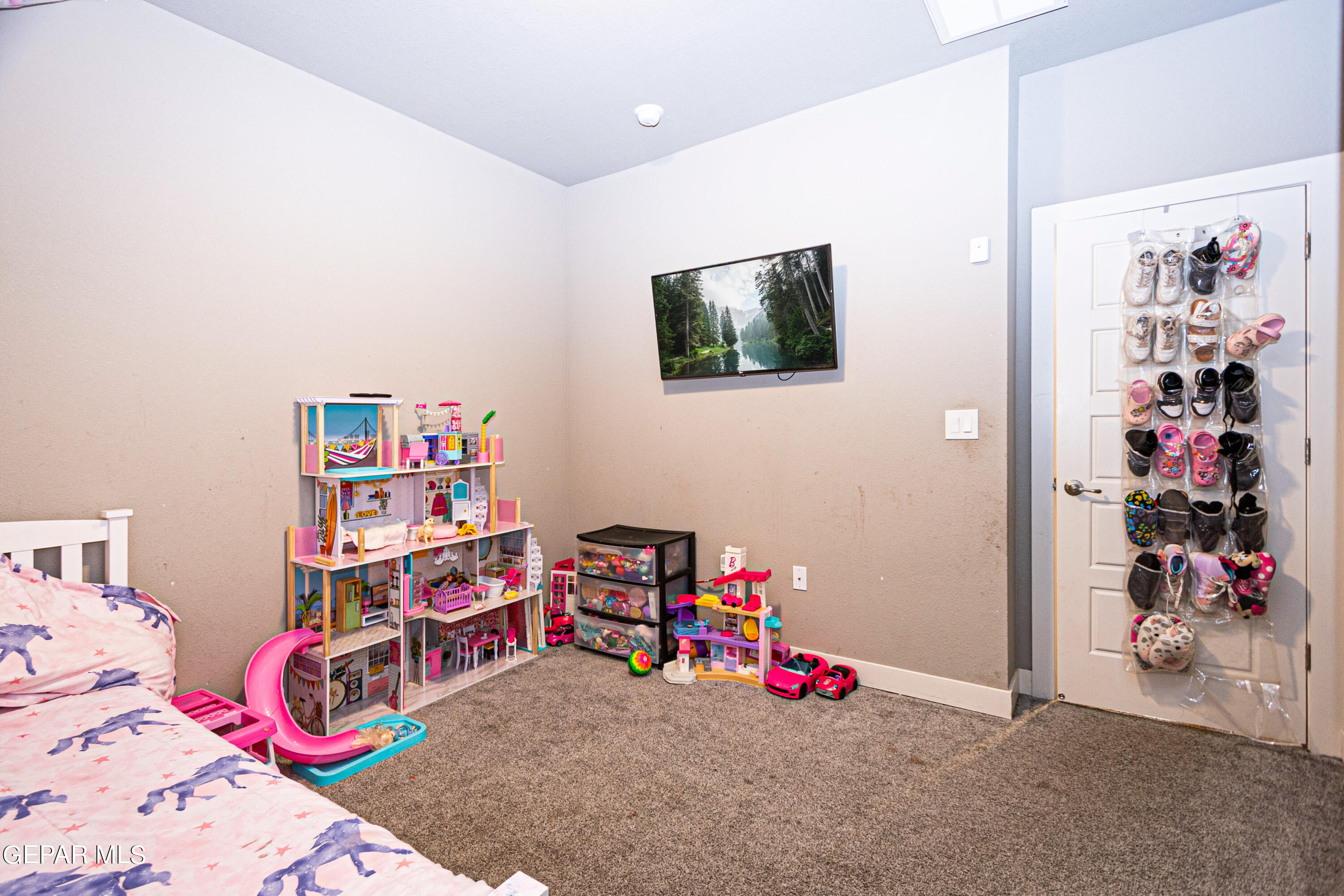 610 Charles Heinrich St