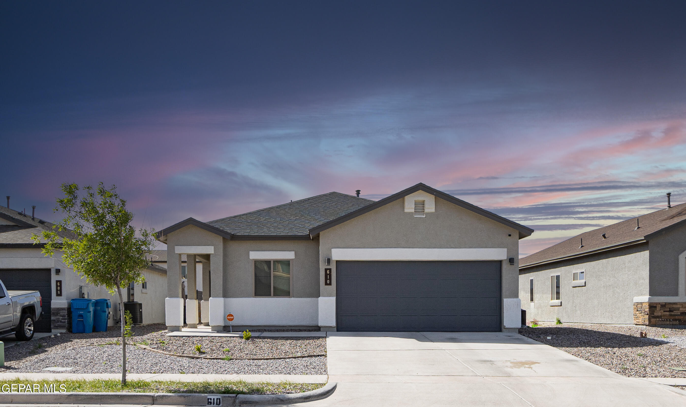 610 Charles Heinrich St