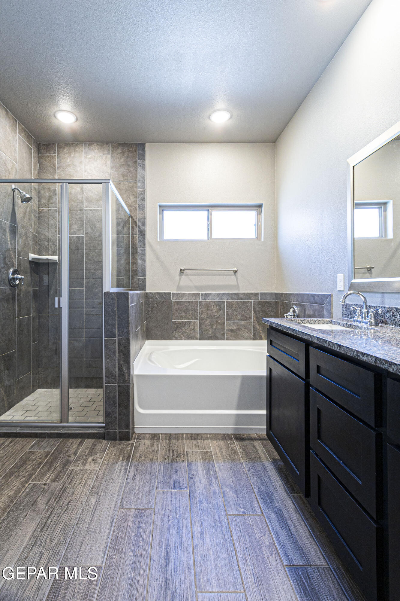 610 Charles Heinrich St