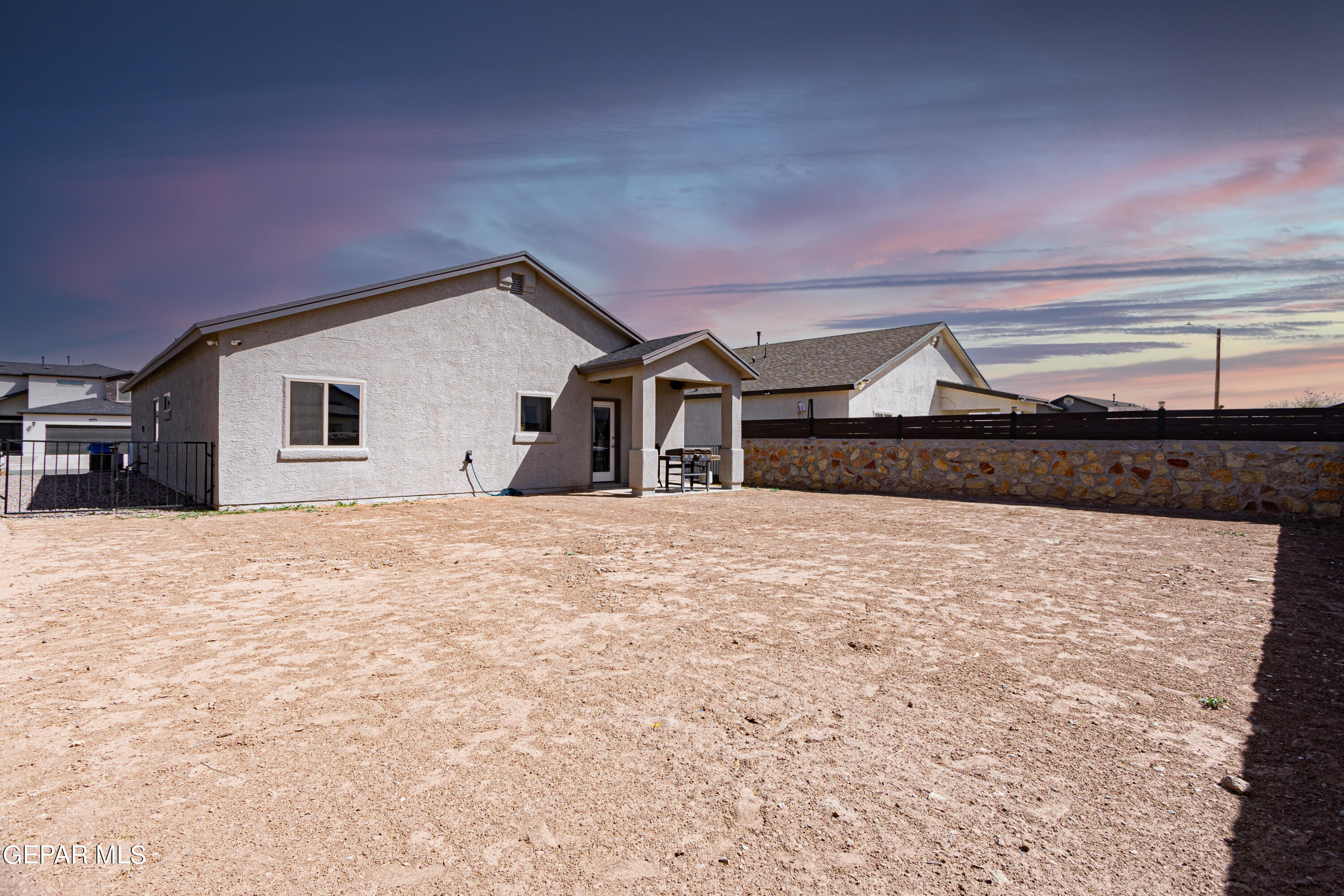 610 Charles Heinrich St