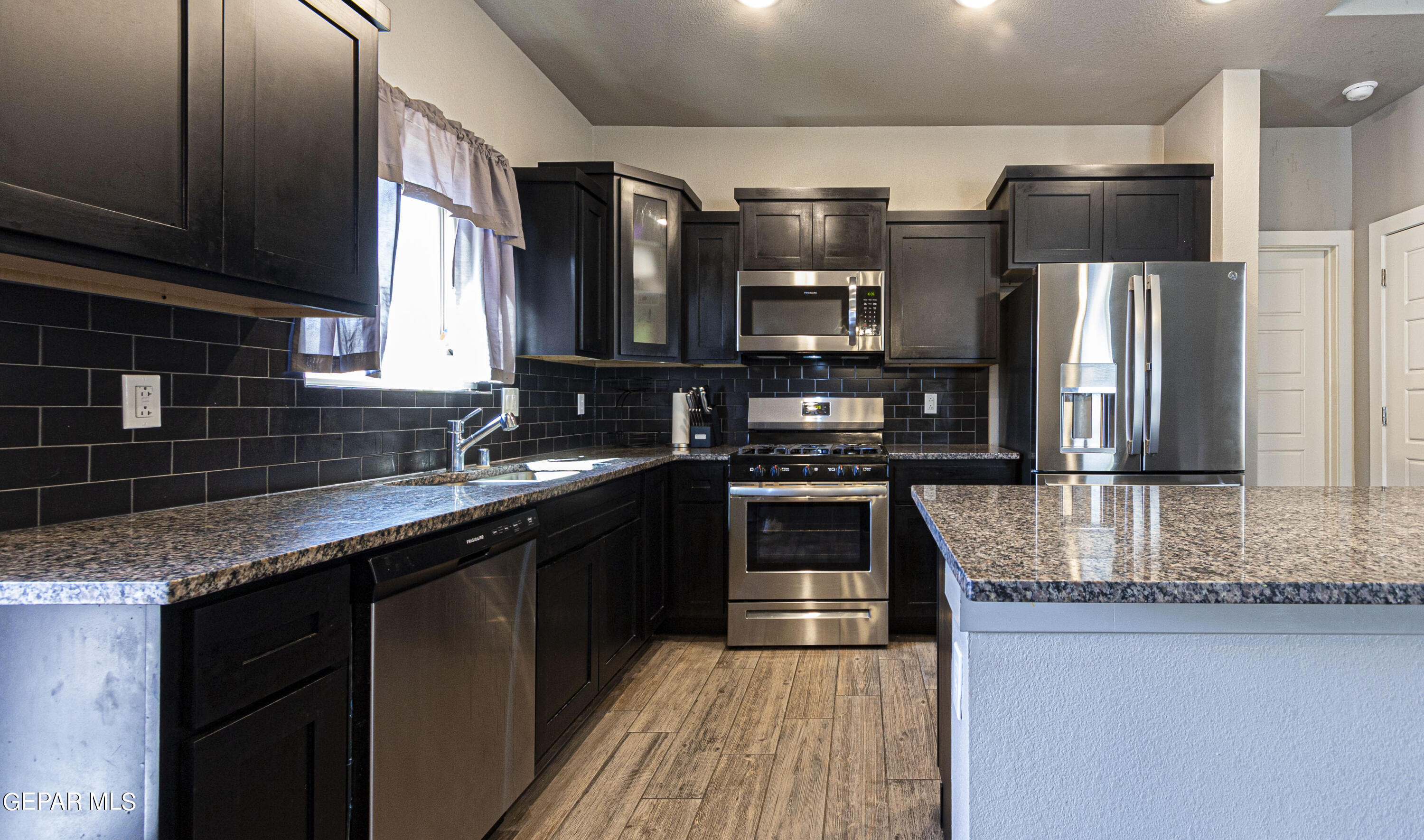 610 Charles Heinrich St