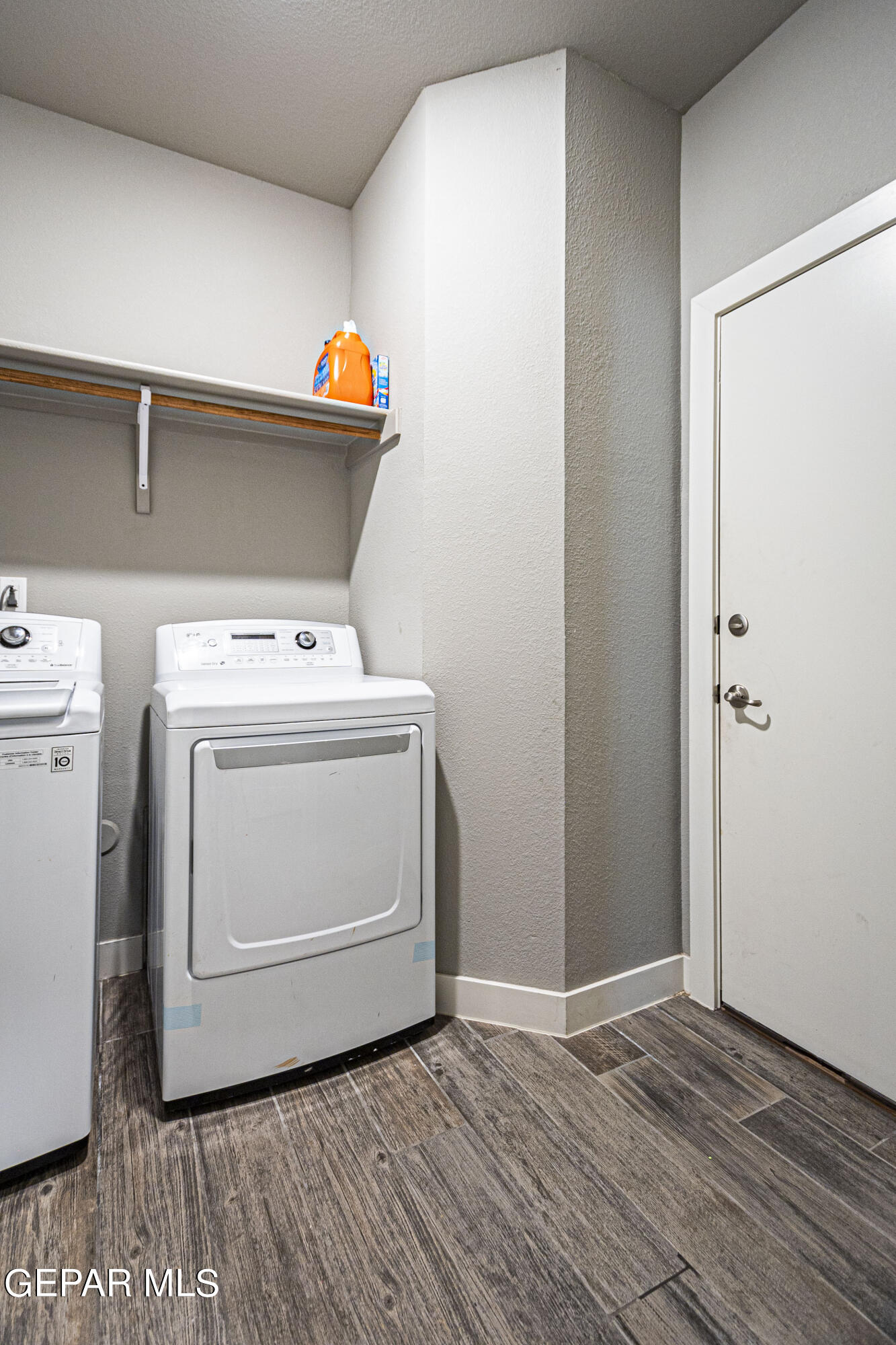 610 Charles Heinrich St