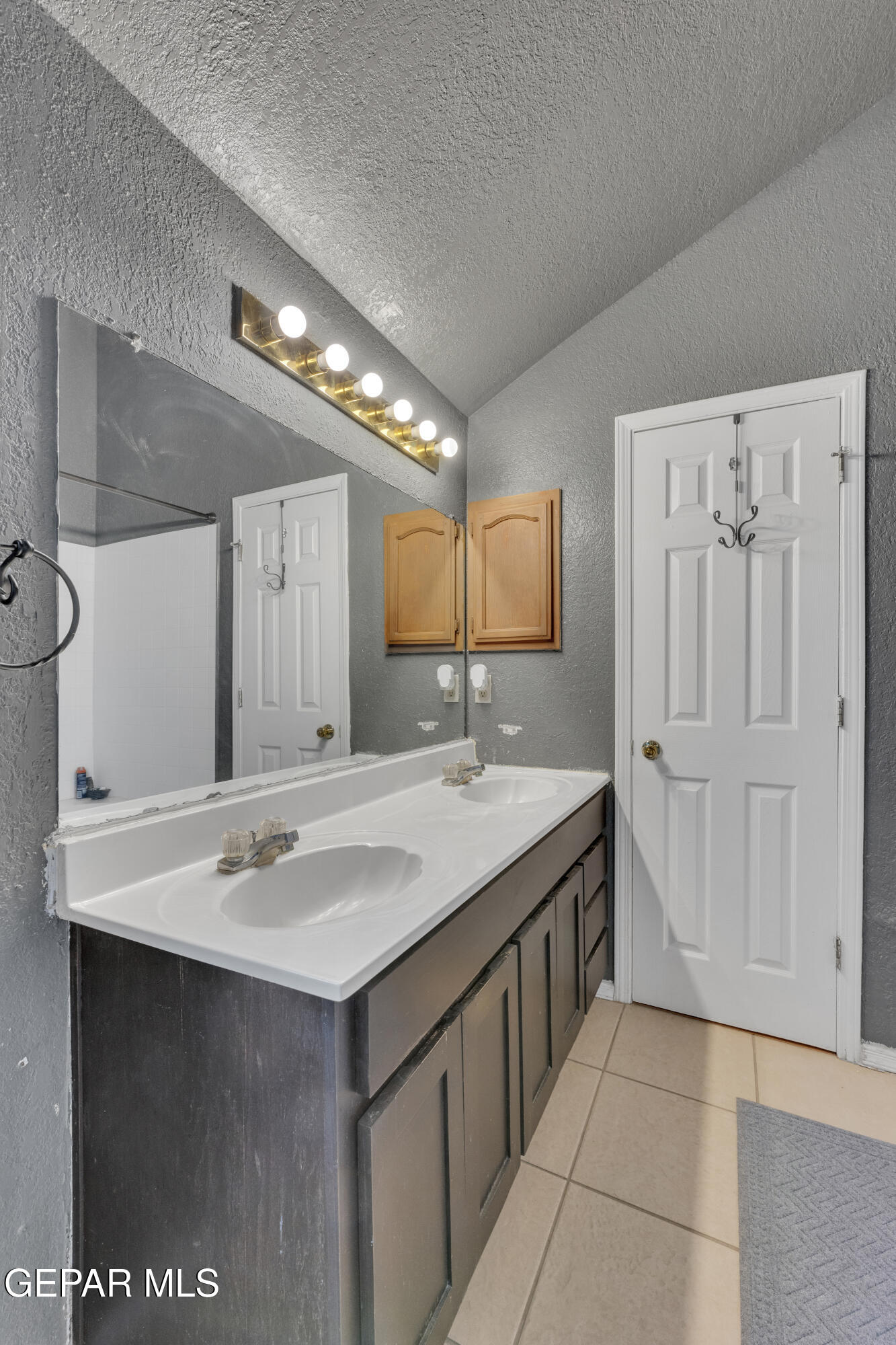 6653 MALACHITE Court