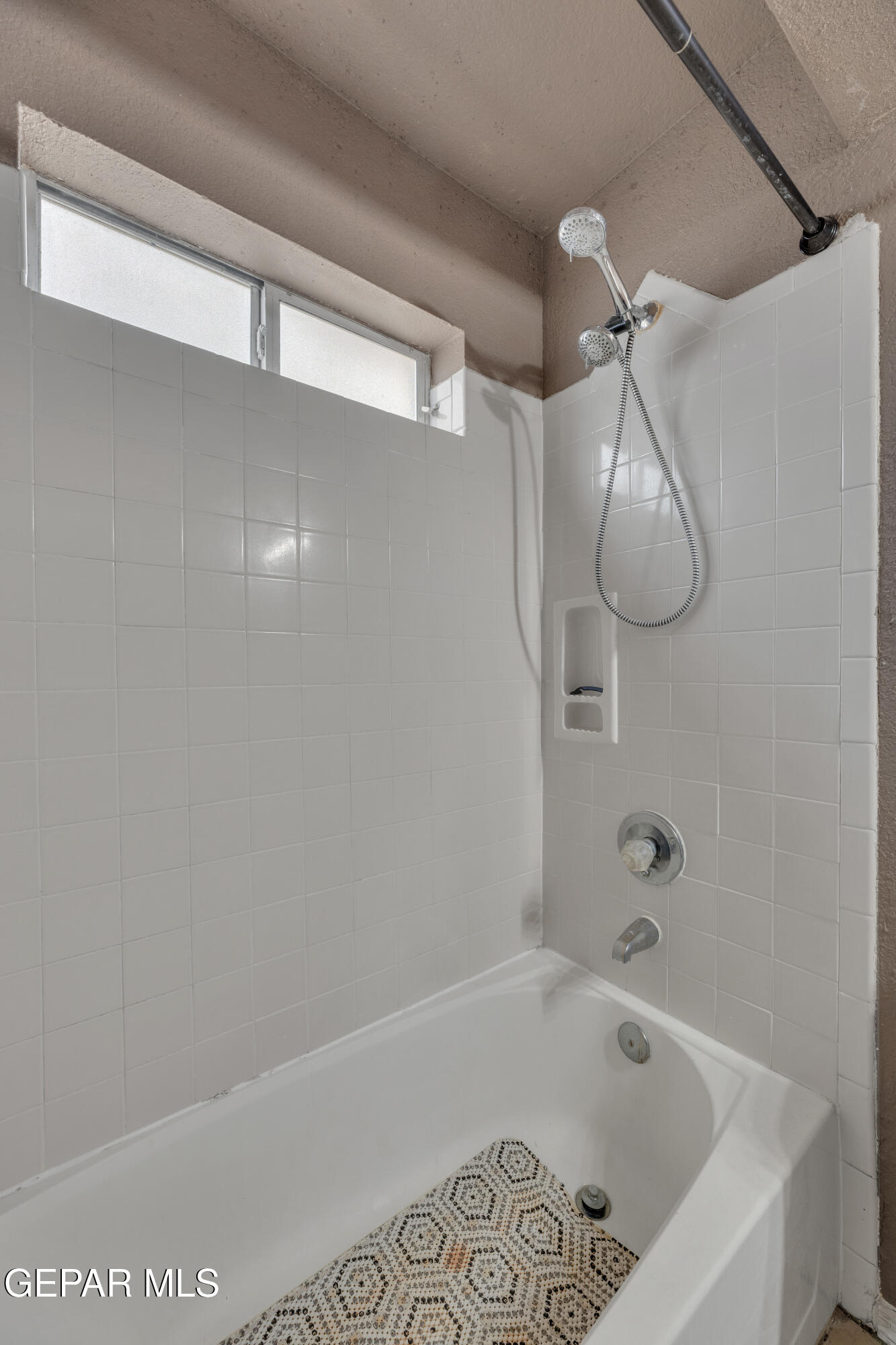 6653 MALACHITE Court