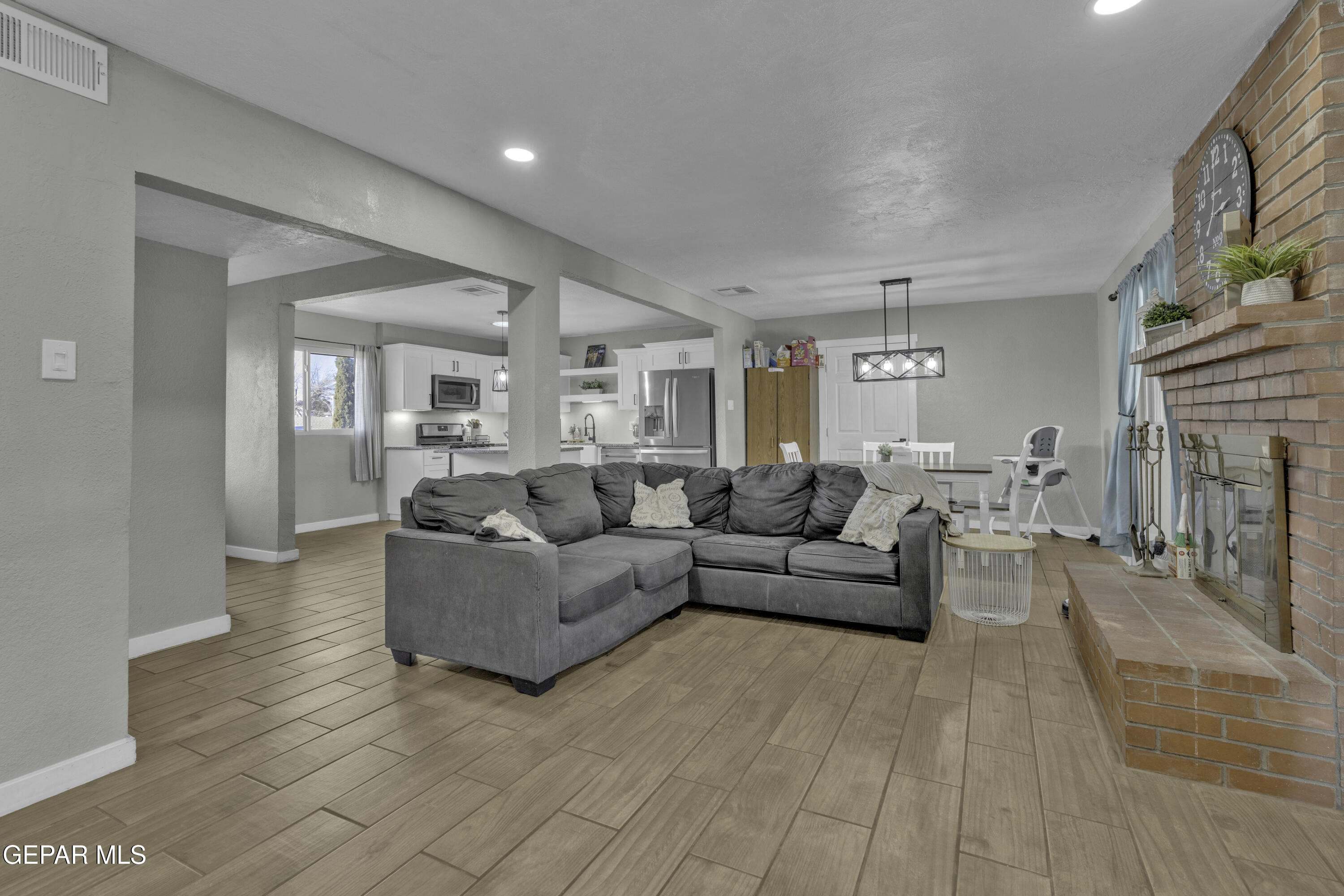 1224 BOIS D ARC Drive