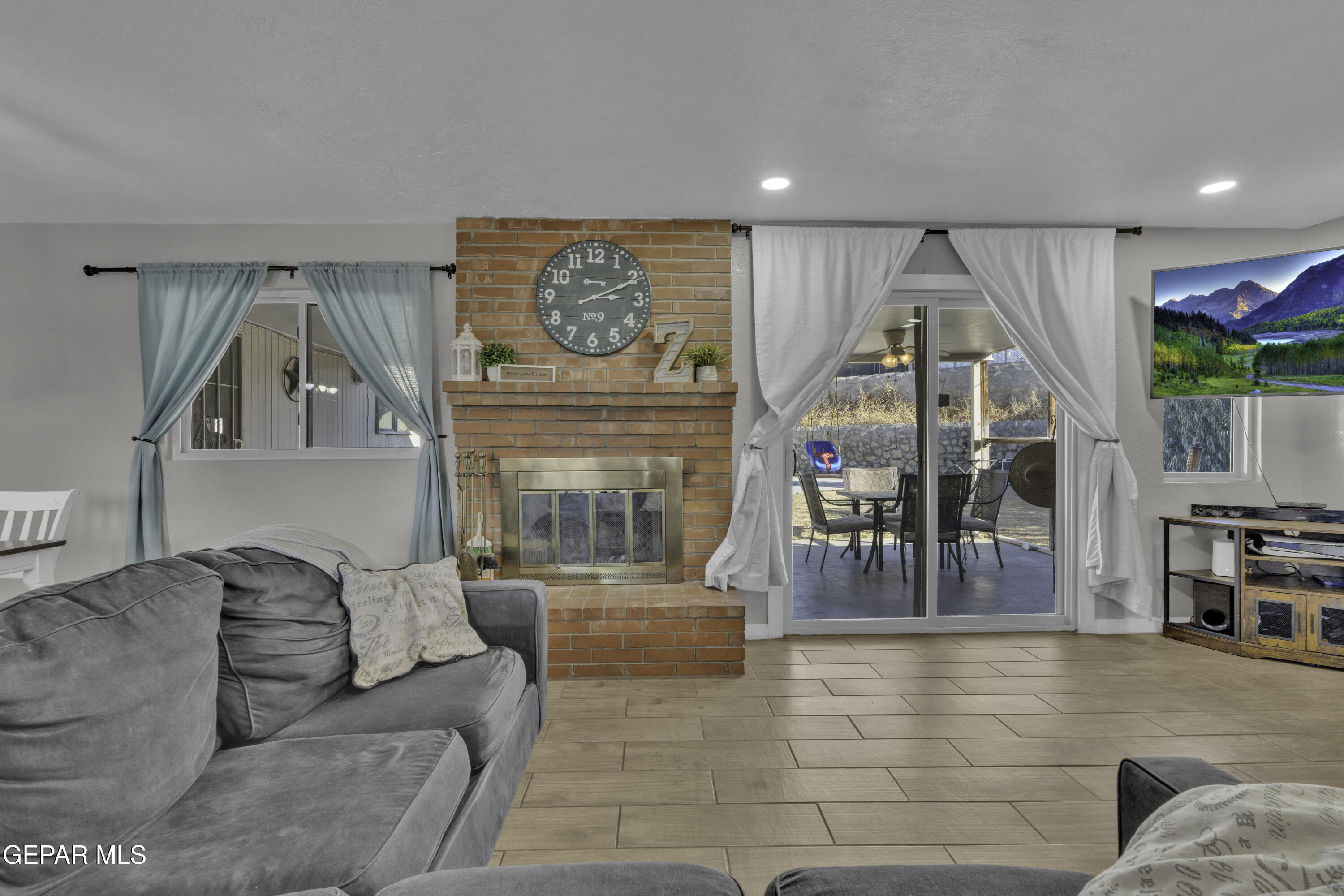 1224 BOIS D ARC Drive