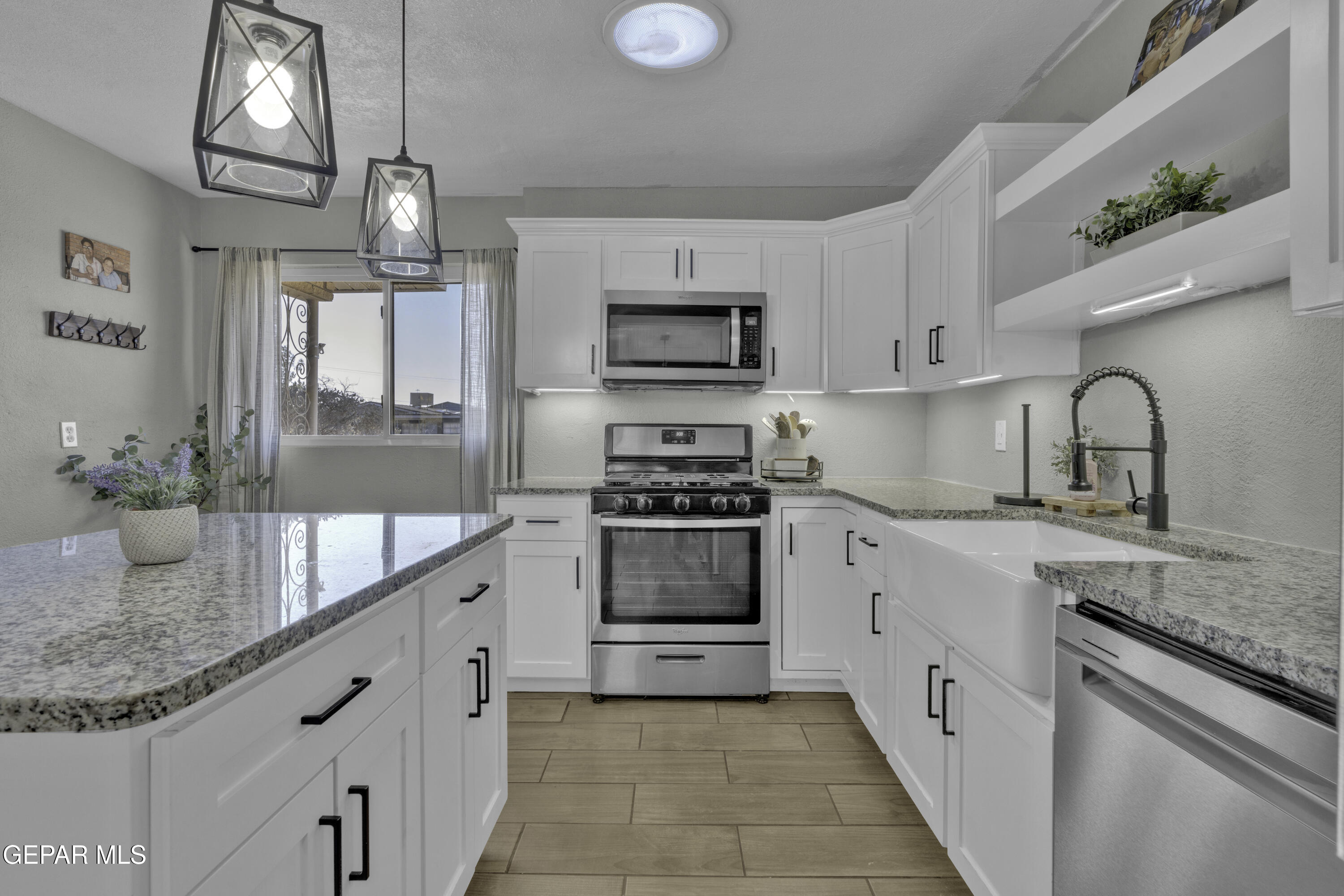 1224 BOIS D ARC Drive