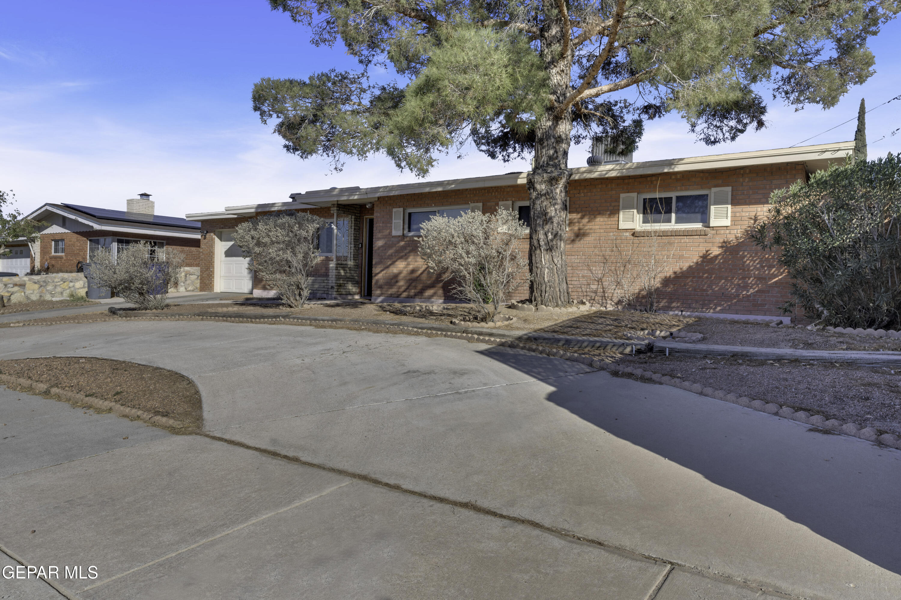 1224 BOIS D ARC Drive