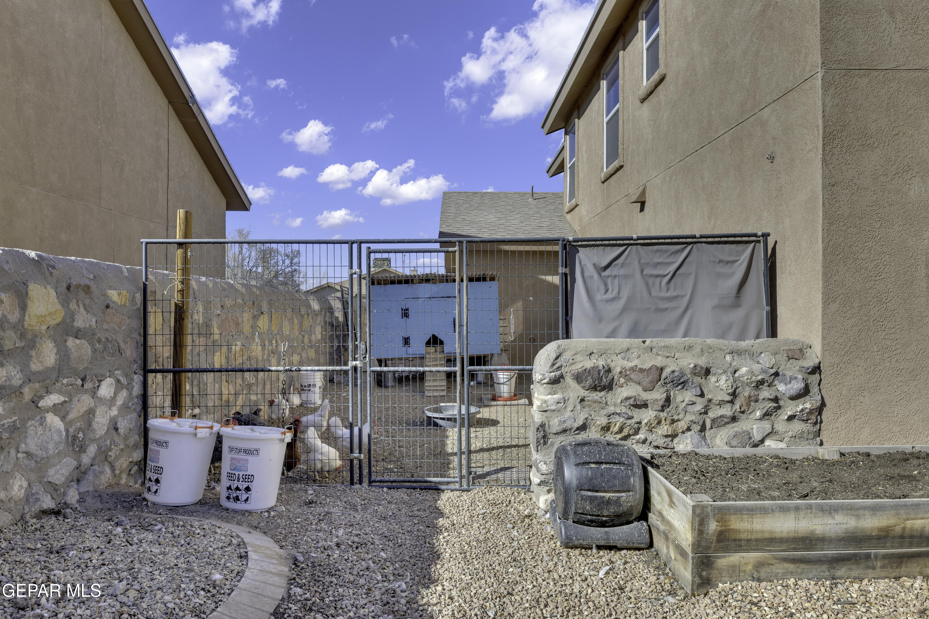 827 SUN CITY PARK Court