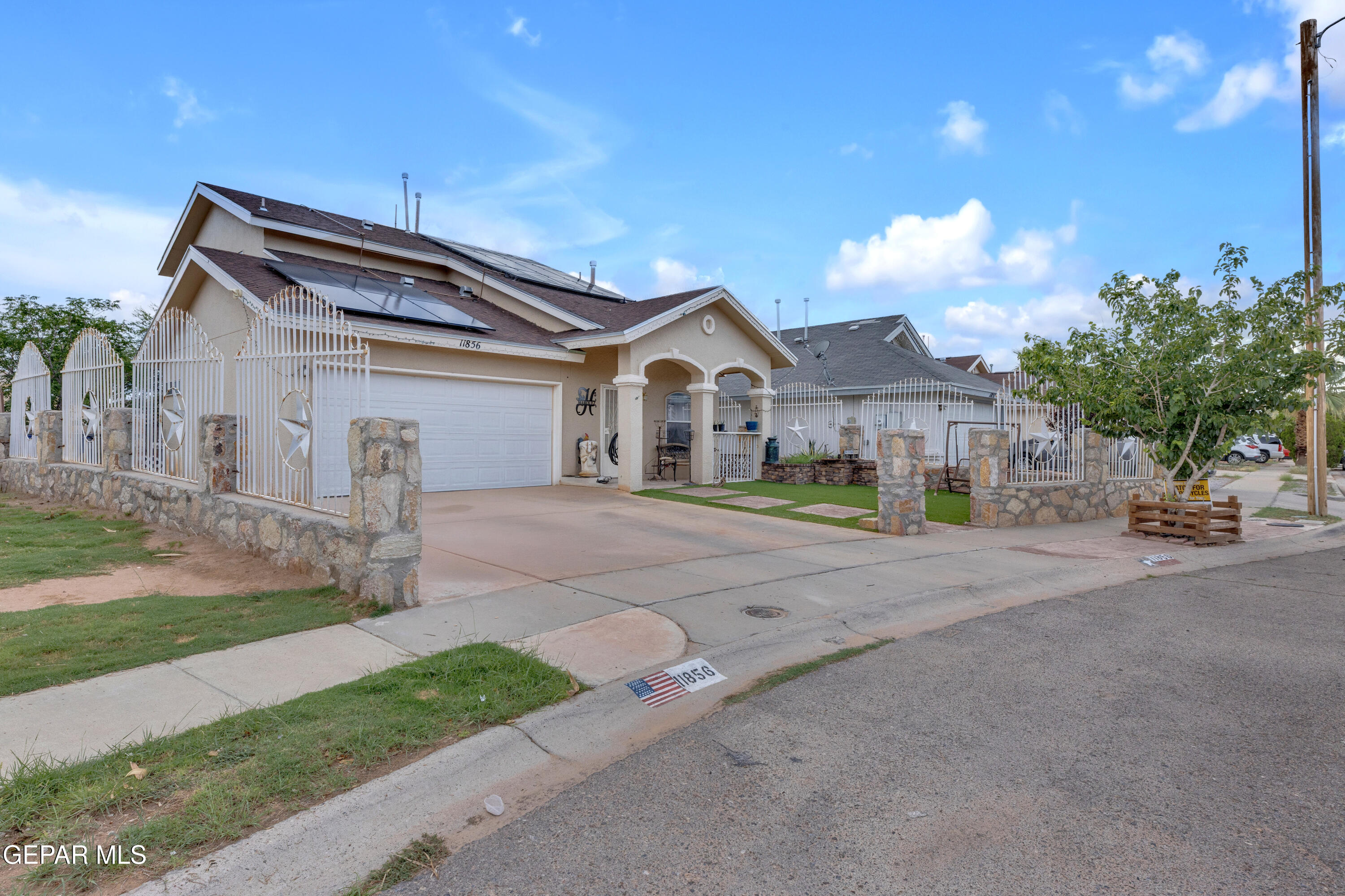 11856 FIDDLEWOOD Circle