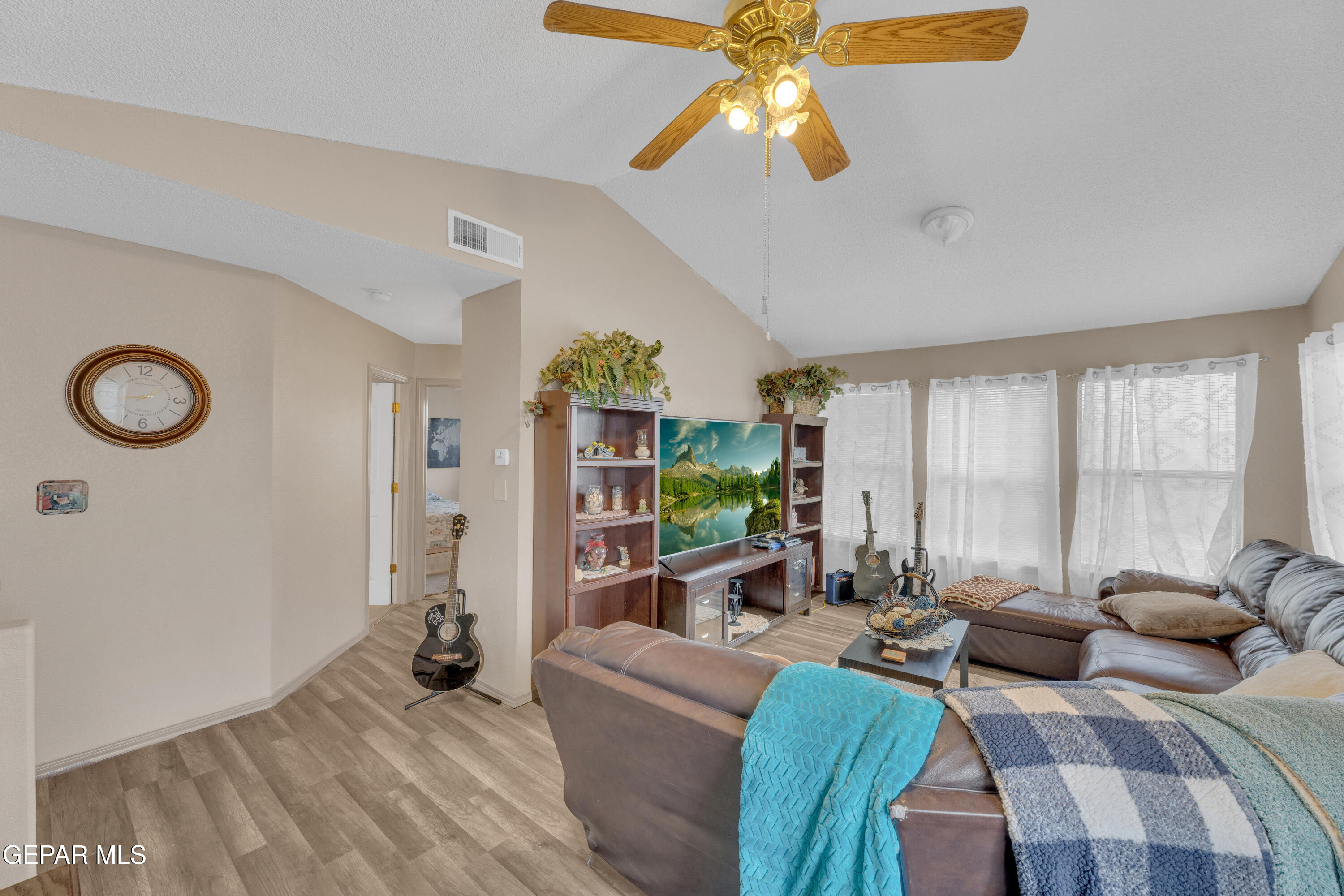 11856 FIDDLEWOOD Circle