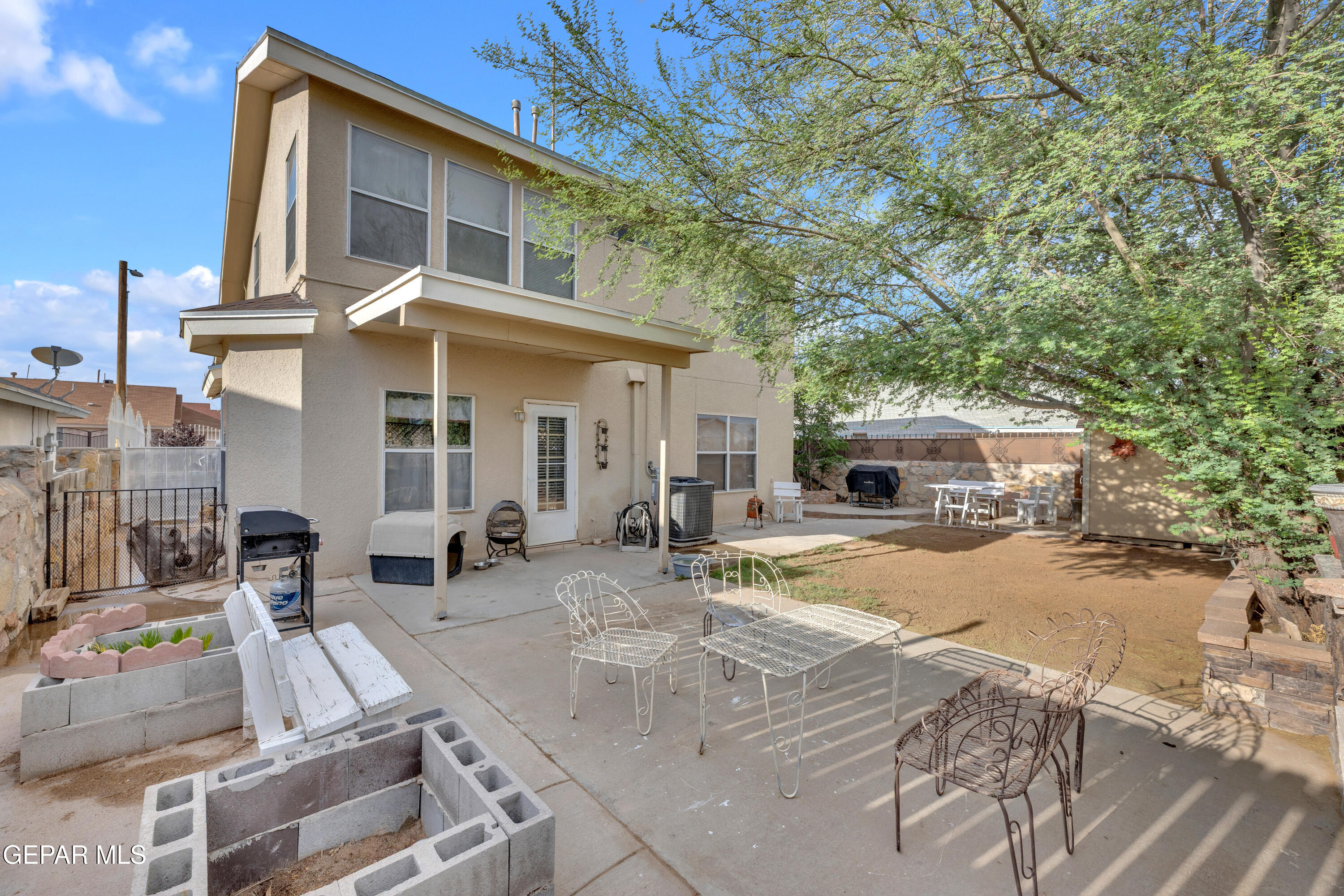 11856 FIDDLEWOOD Circle