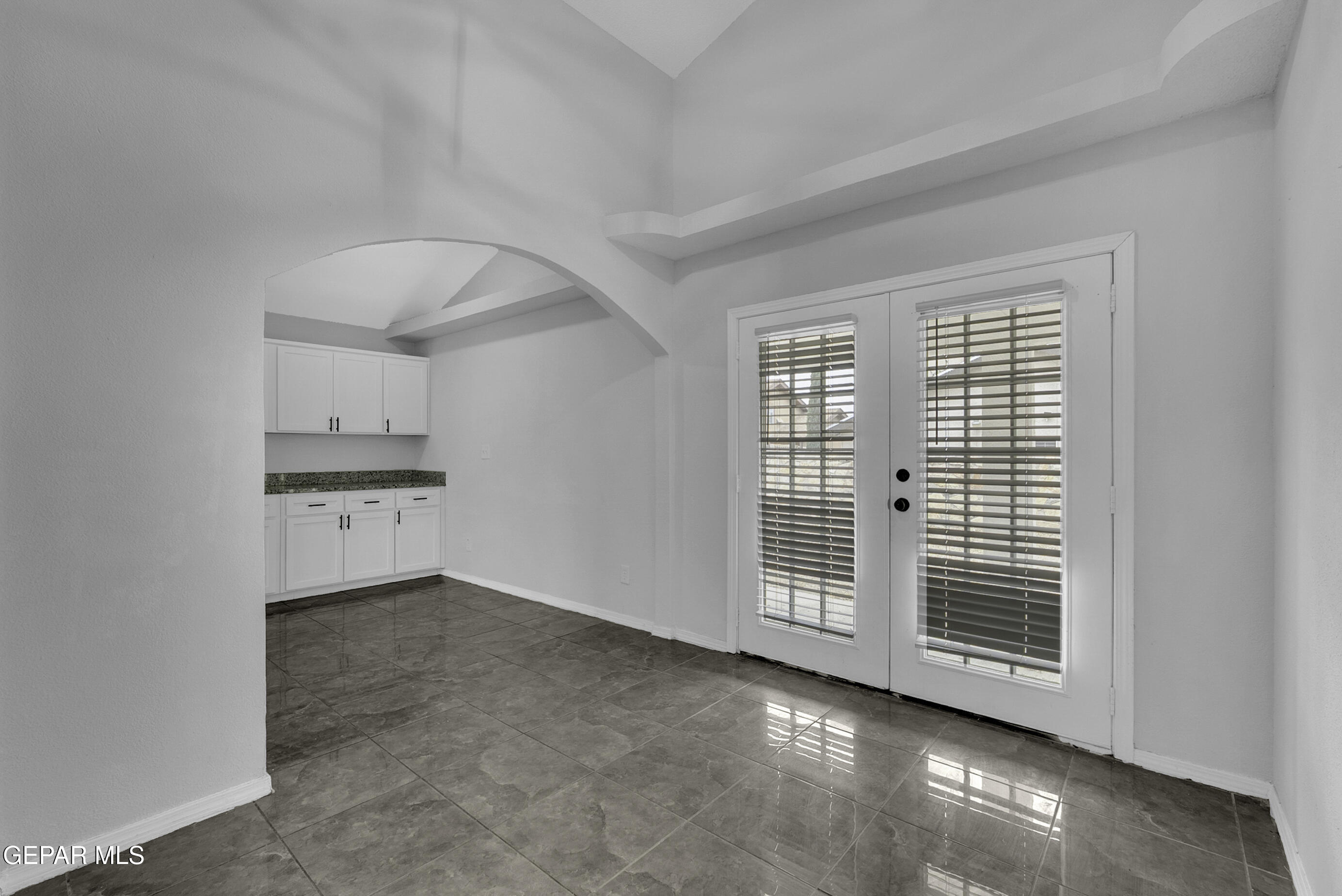 10400 Valle Koki Drive Drive