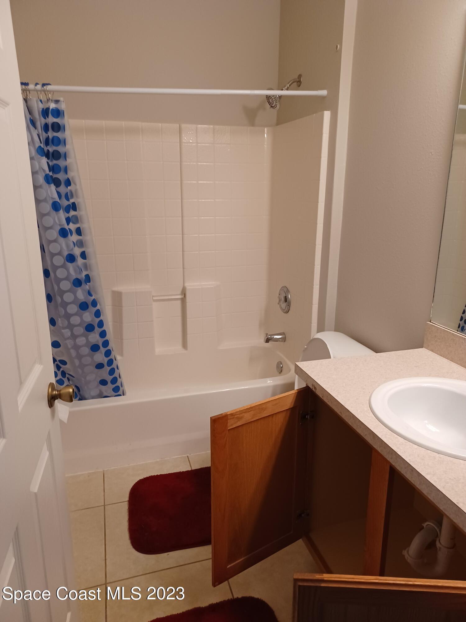 402 Breckenridge Circle SE