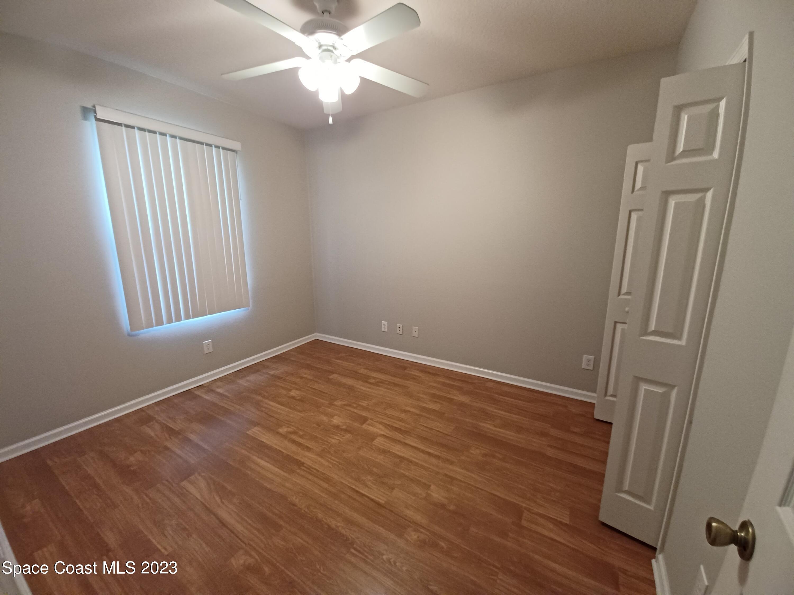 402 Breckenridge Circle SE