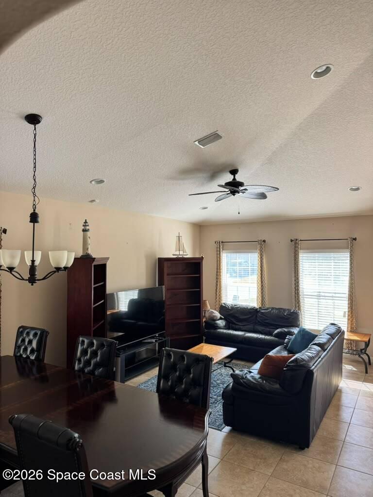 529 Trymore Drive SE