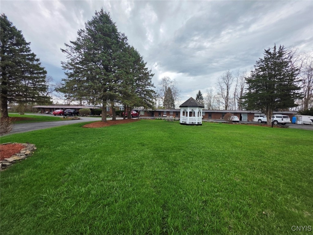 2100 West Genesee