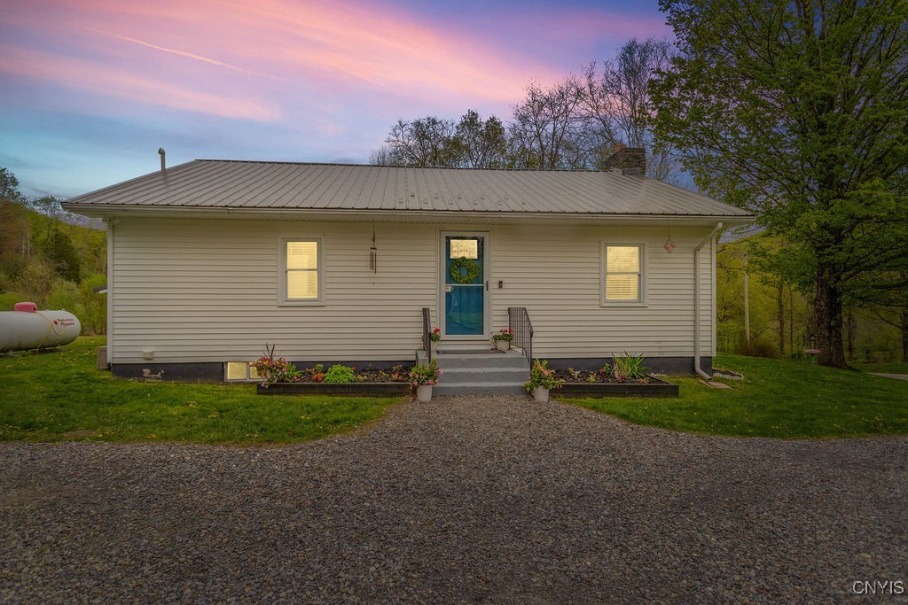 6866 Tully Road
