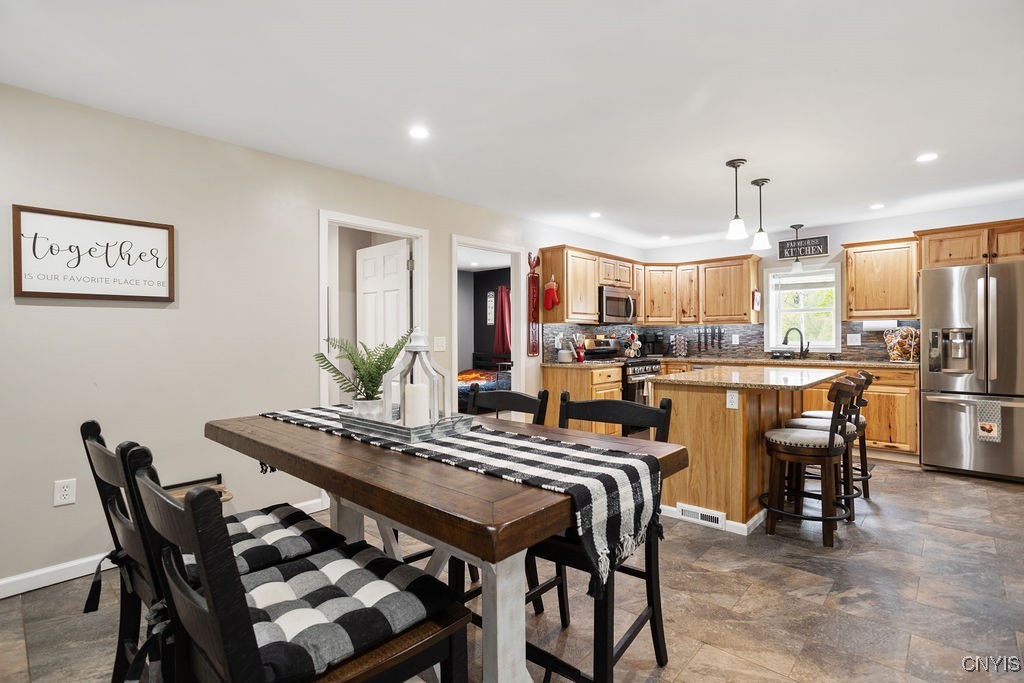 6866 Tully Road