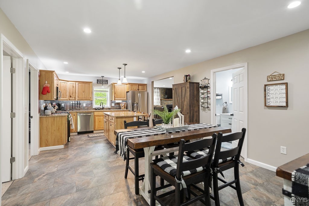 6866 Tully Road