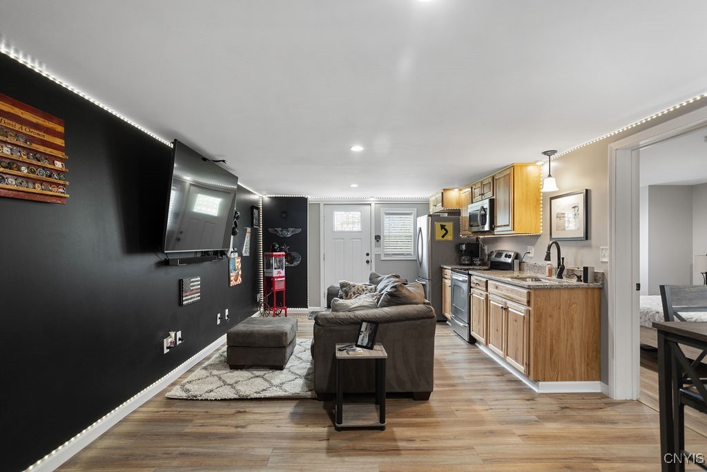 6866 Tully Road