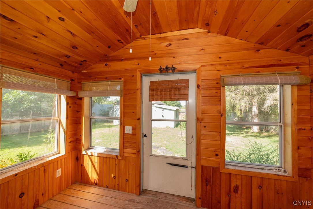 6325 North Kirkville Road