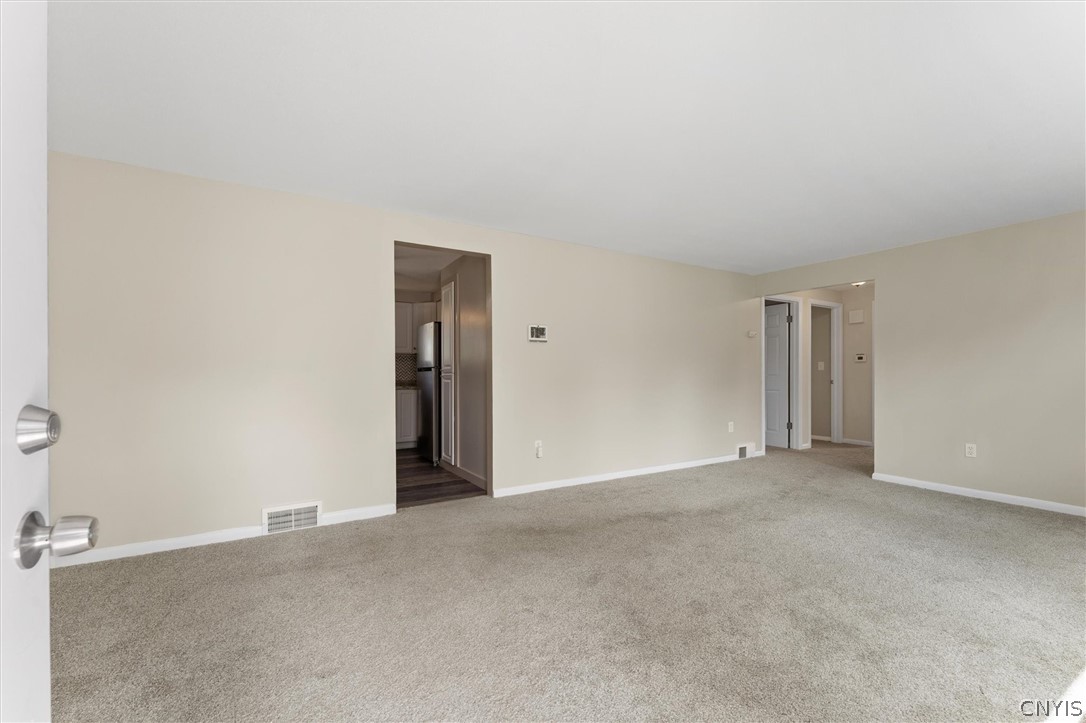 106 Greenhedge Drive