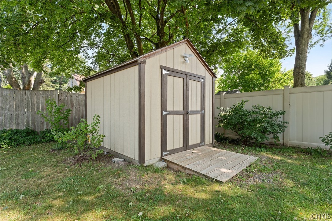 106 Greenhedge Drive