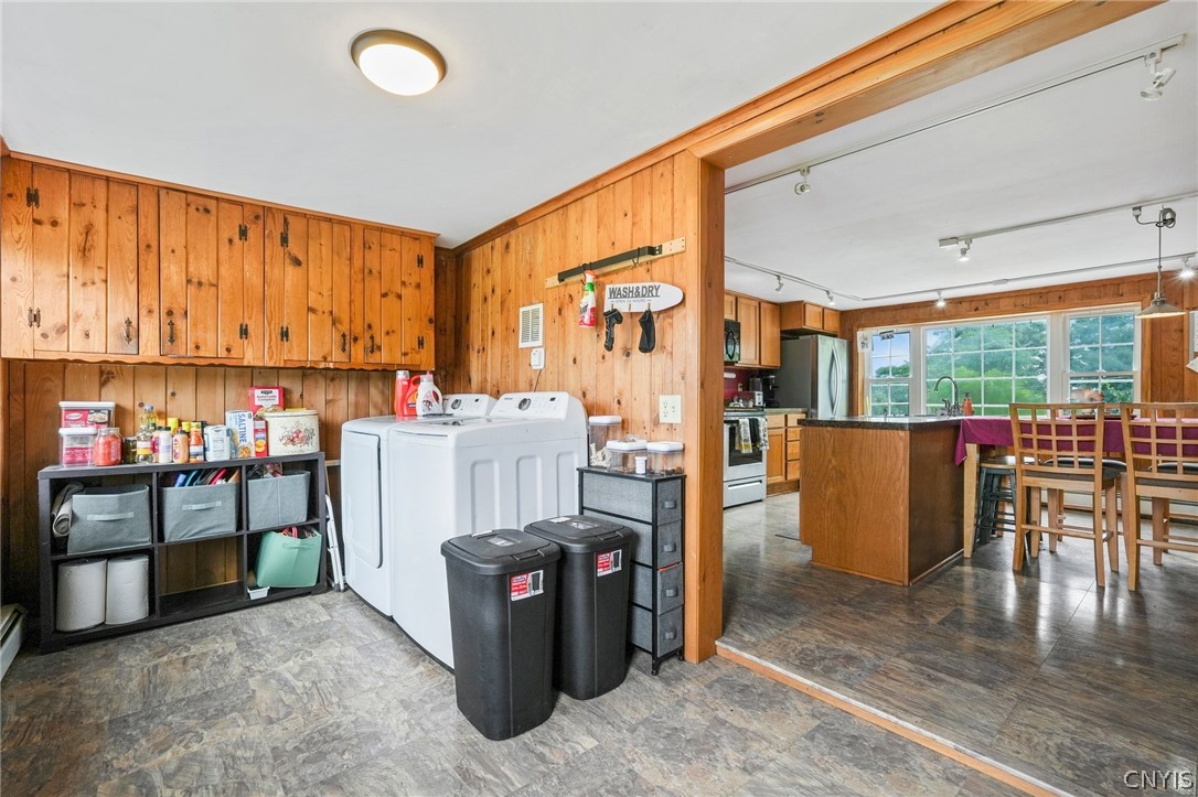 2684 Henneberry Road