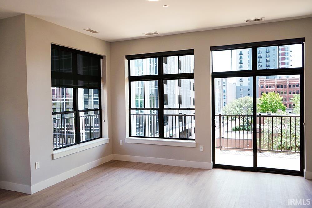 248 W Main Street Unit: 506