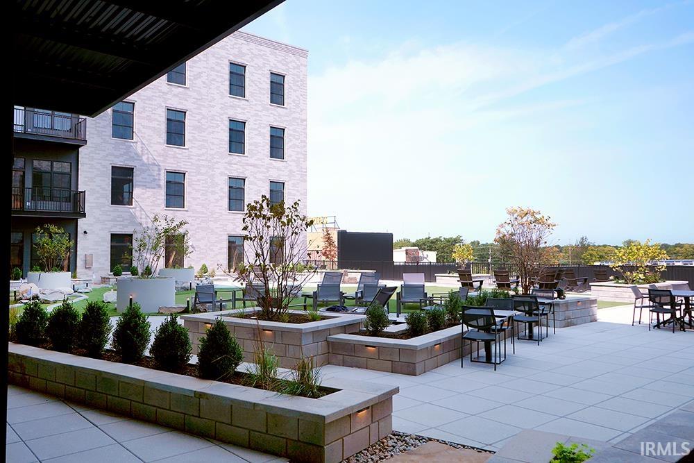 248 W Main Street Unit: 407